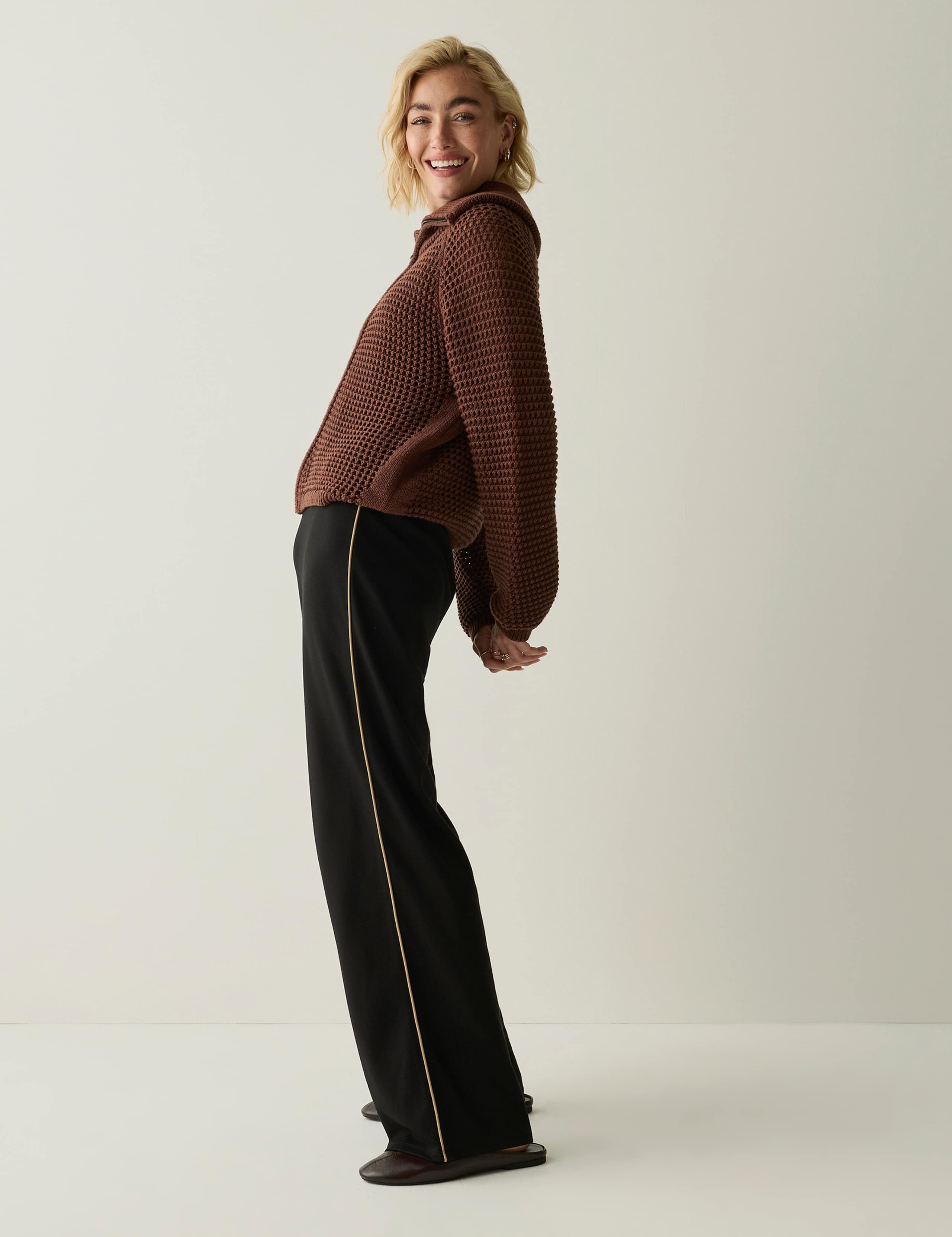 Manali Side Stripe Pull On Relaxed Trousers 6 of 8
