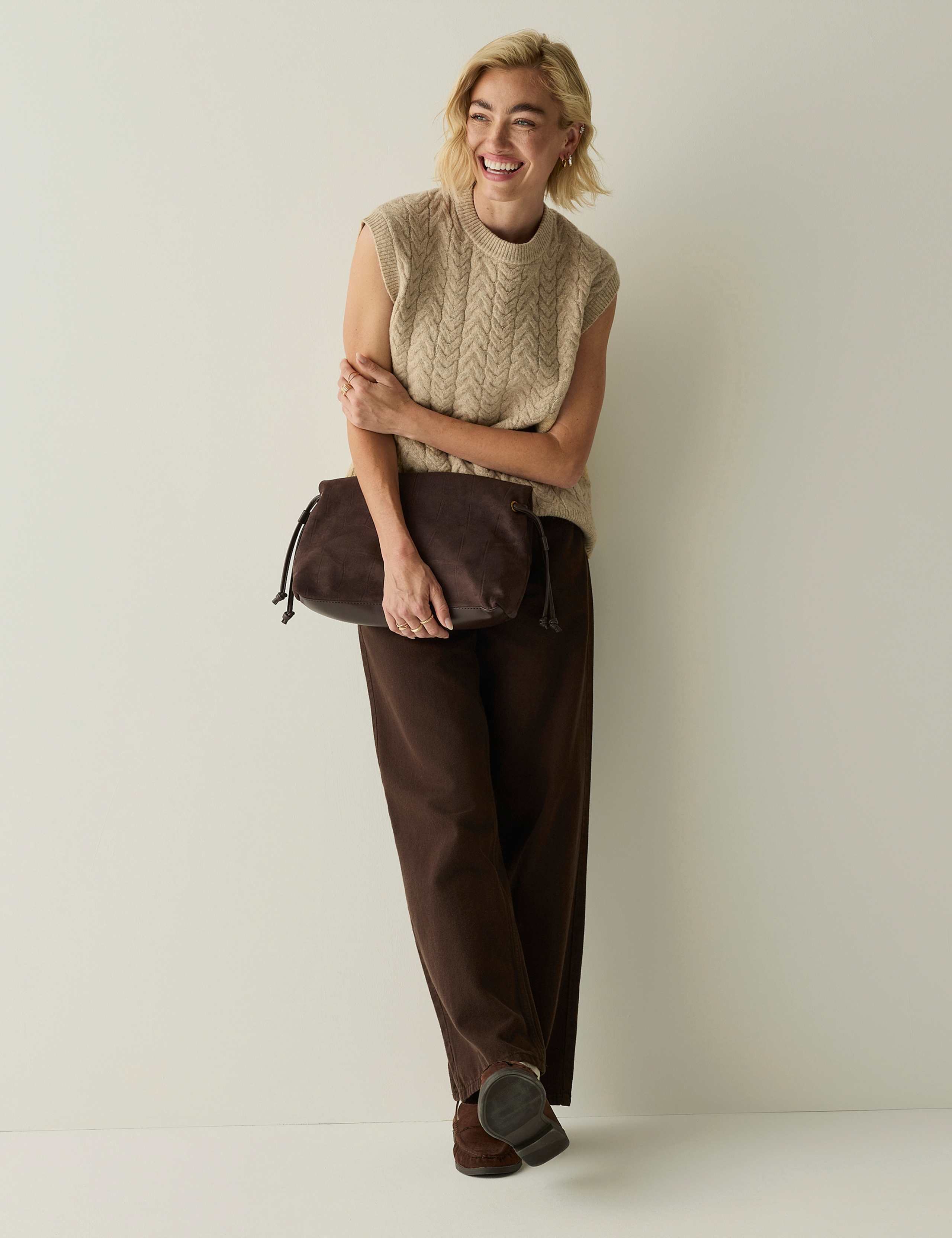 Cable Knit Relaxed Knitted Vest 3 of 7