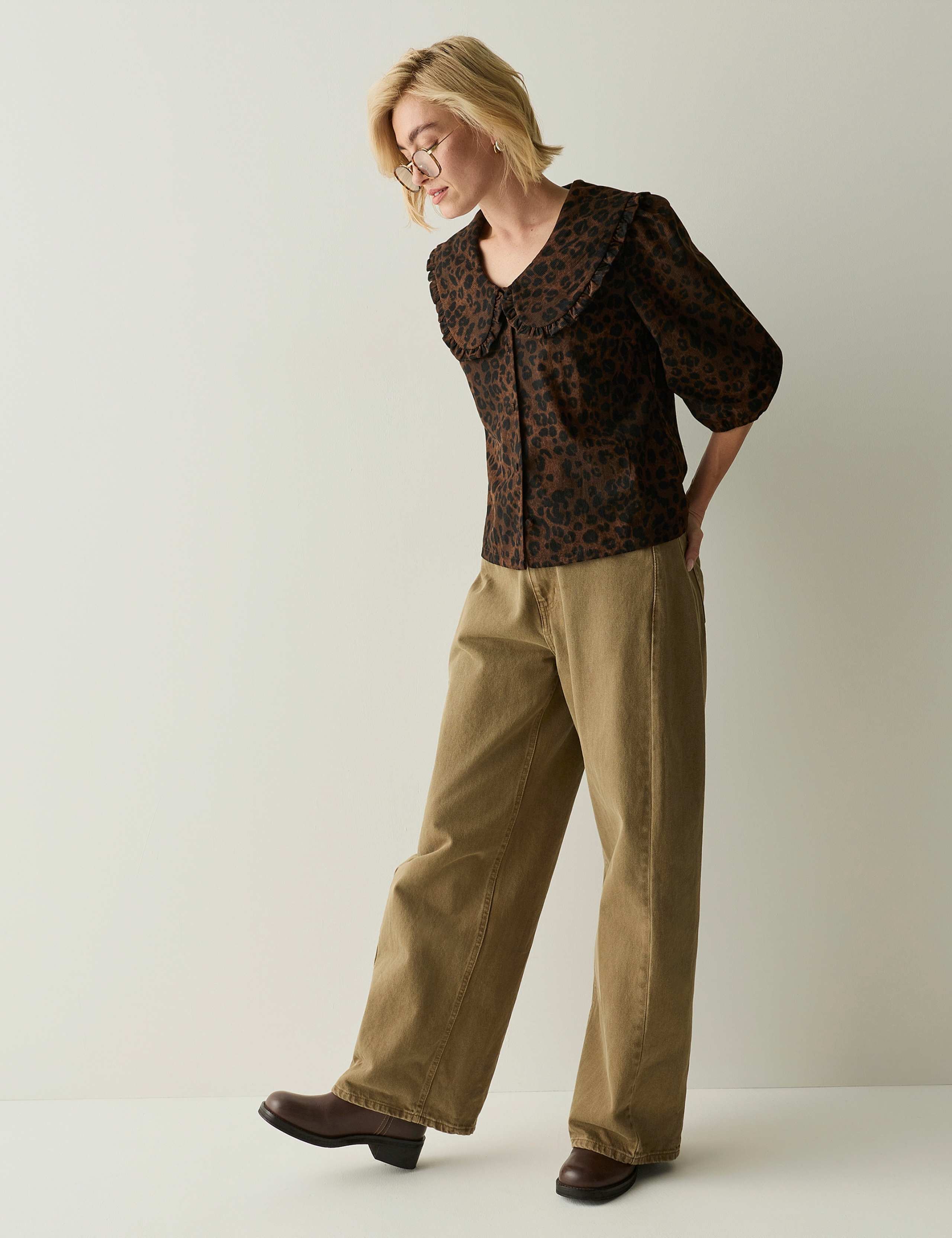 Cord Collared Relaxed Blouse 3 of 8