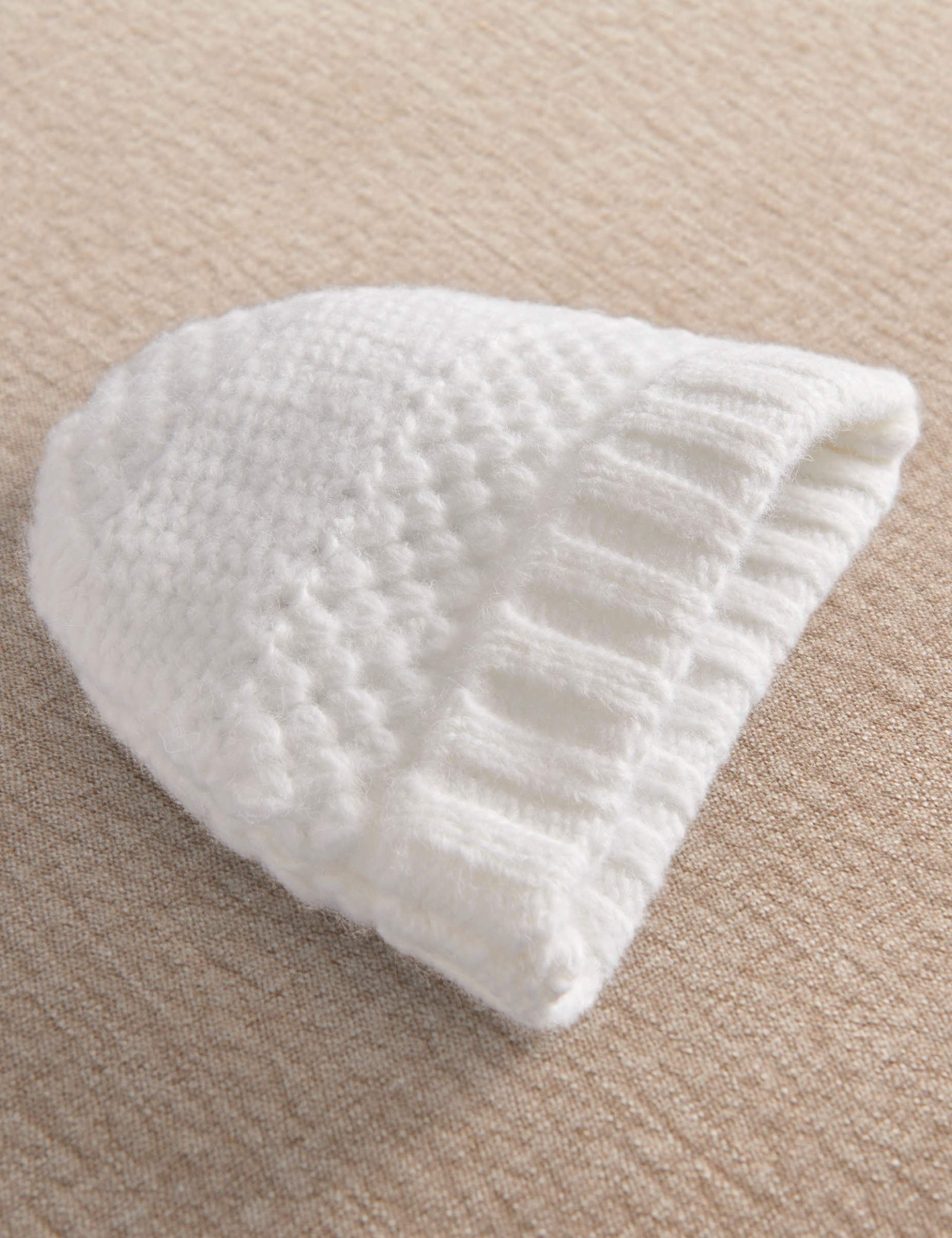 Knitted Hat & Mitts Set (0-6 Mths) 3 of 4