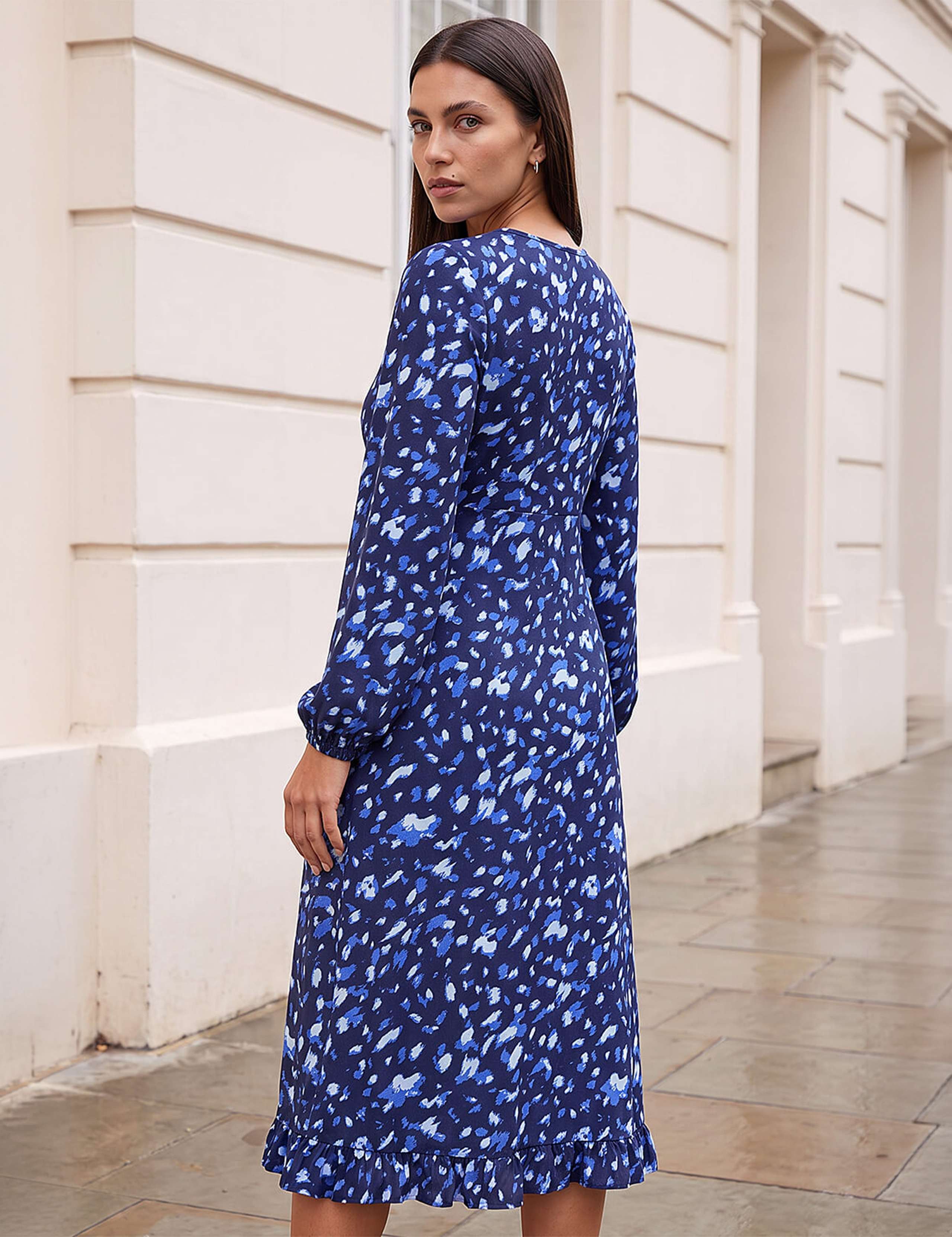 Abstract Keyhole Dress 3 of 4