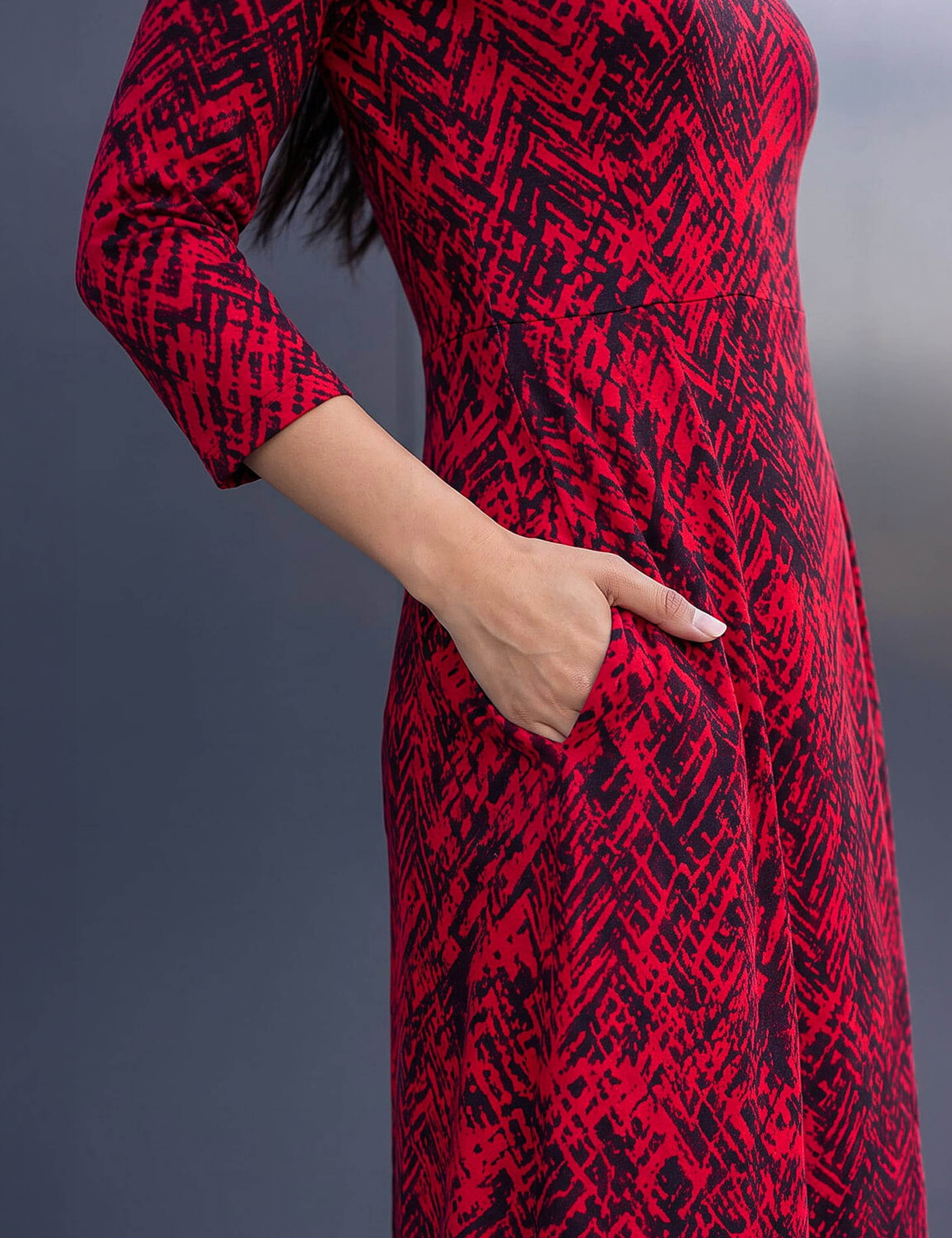 Abstract Ruched Midi Dress 3 of 4