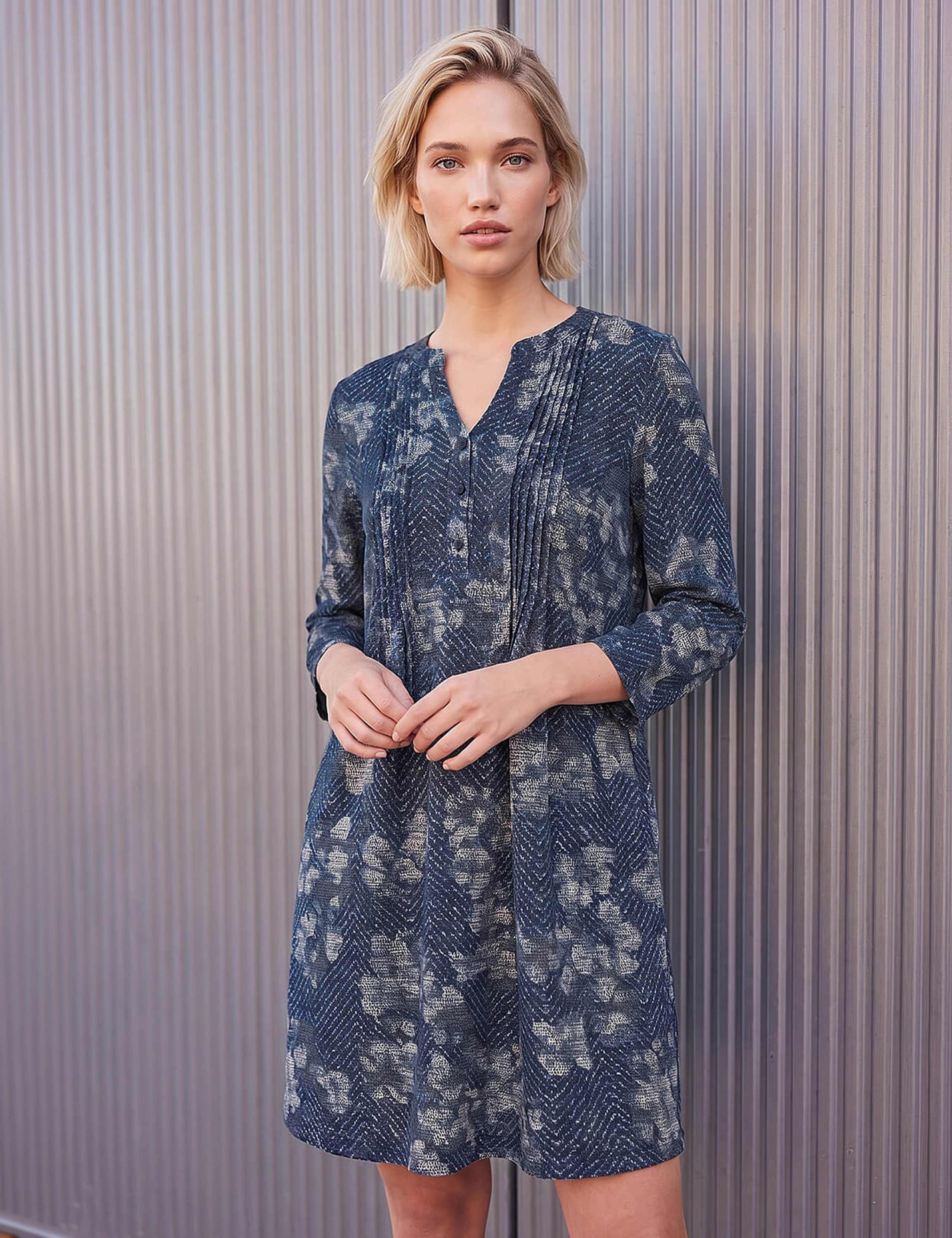 Floral Shift Dress 2 of 4