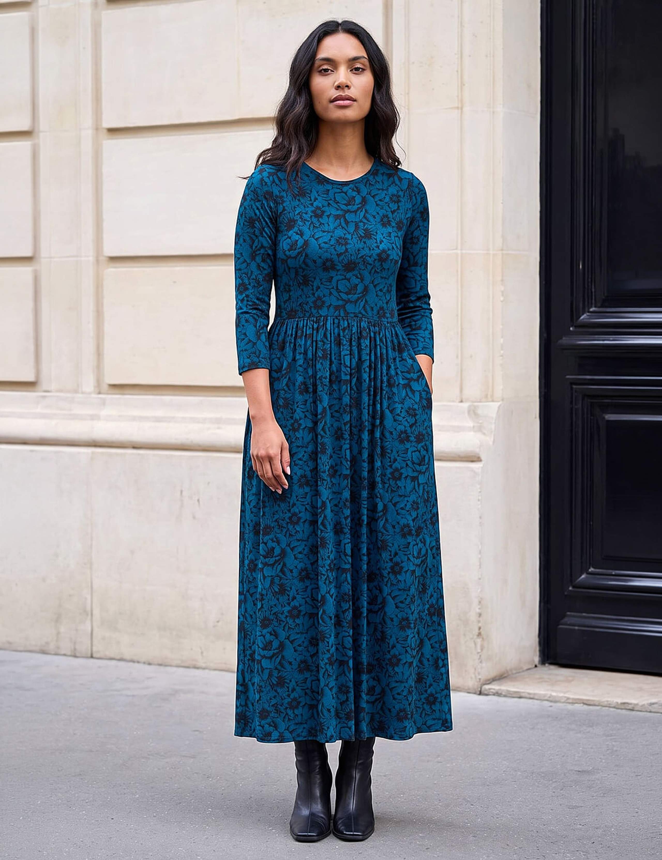 Printed Stretch Midi Dress 1 of 4