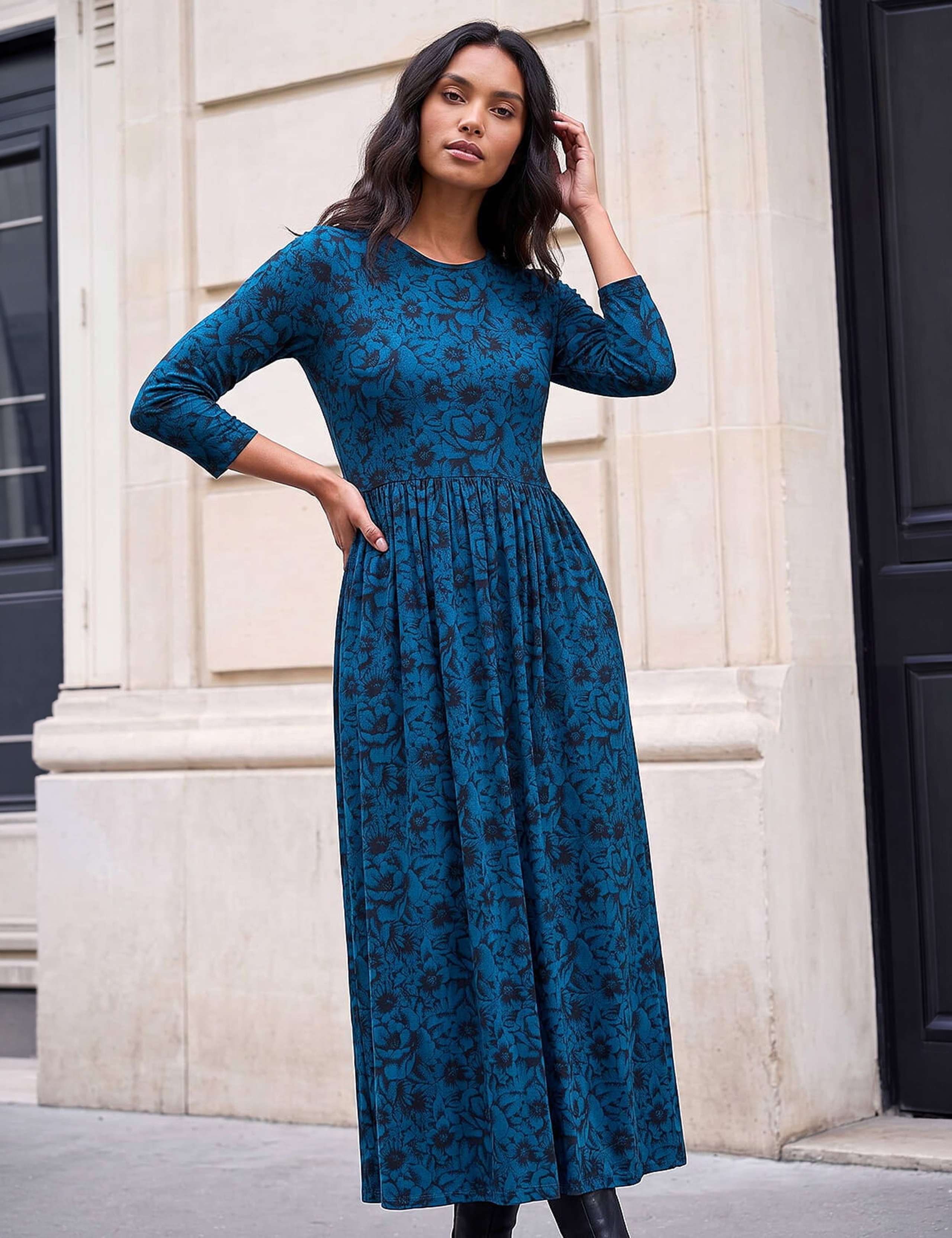 Printed Stretch Midi Dress 2 of 4
