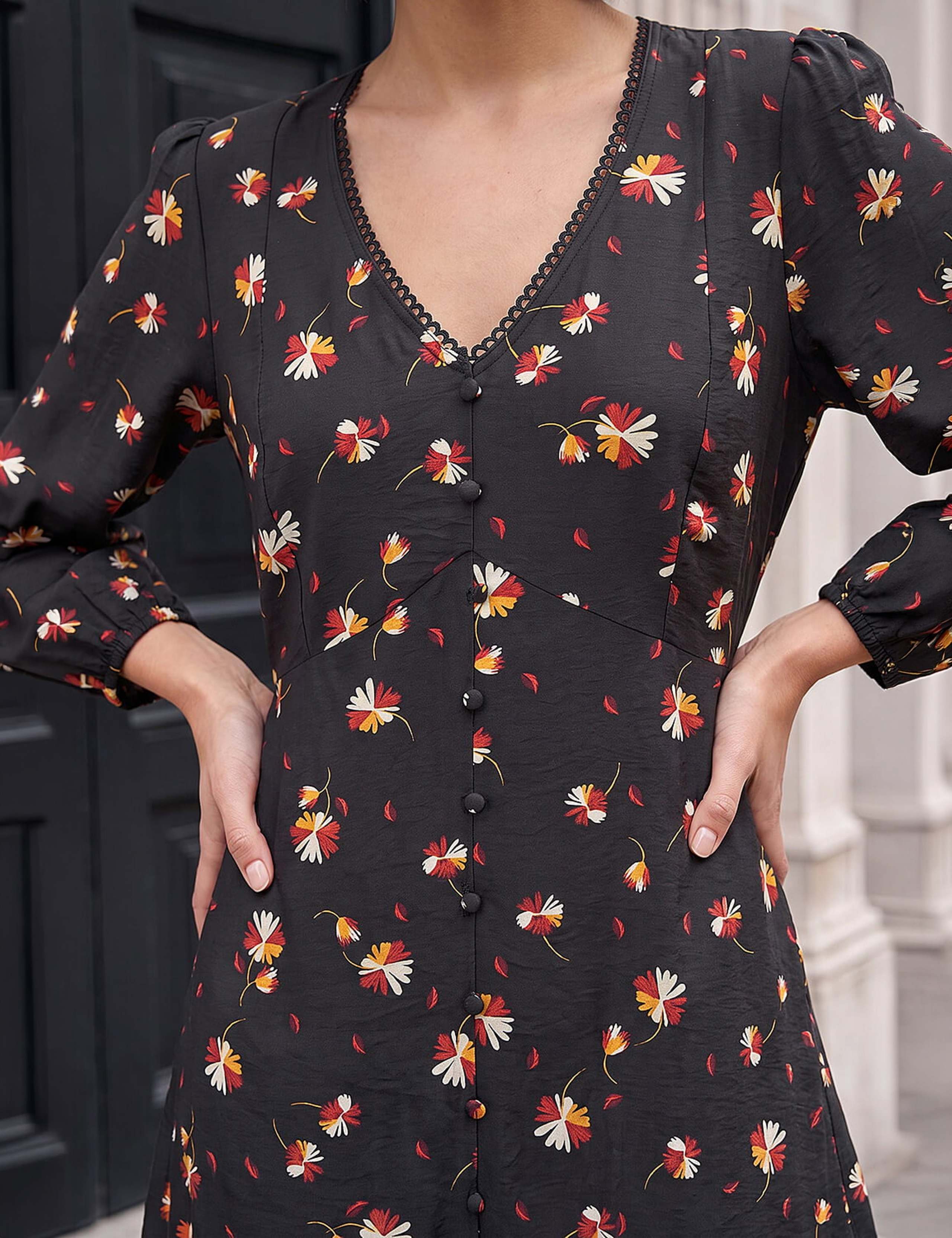 Floral Asymmetric Neck Knee Length Dress 4 of 4