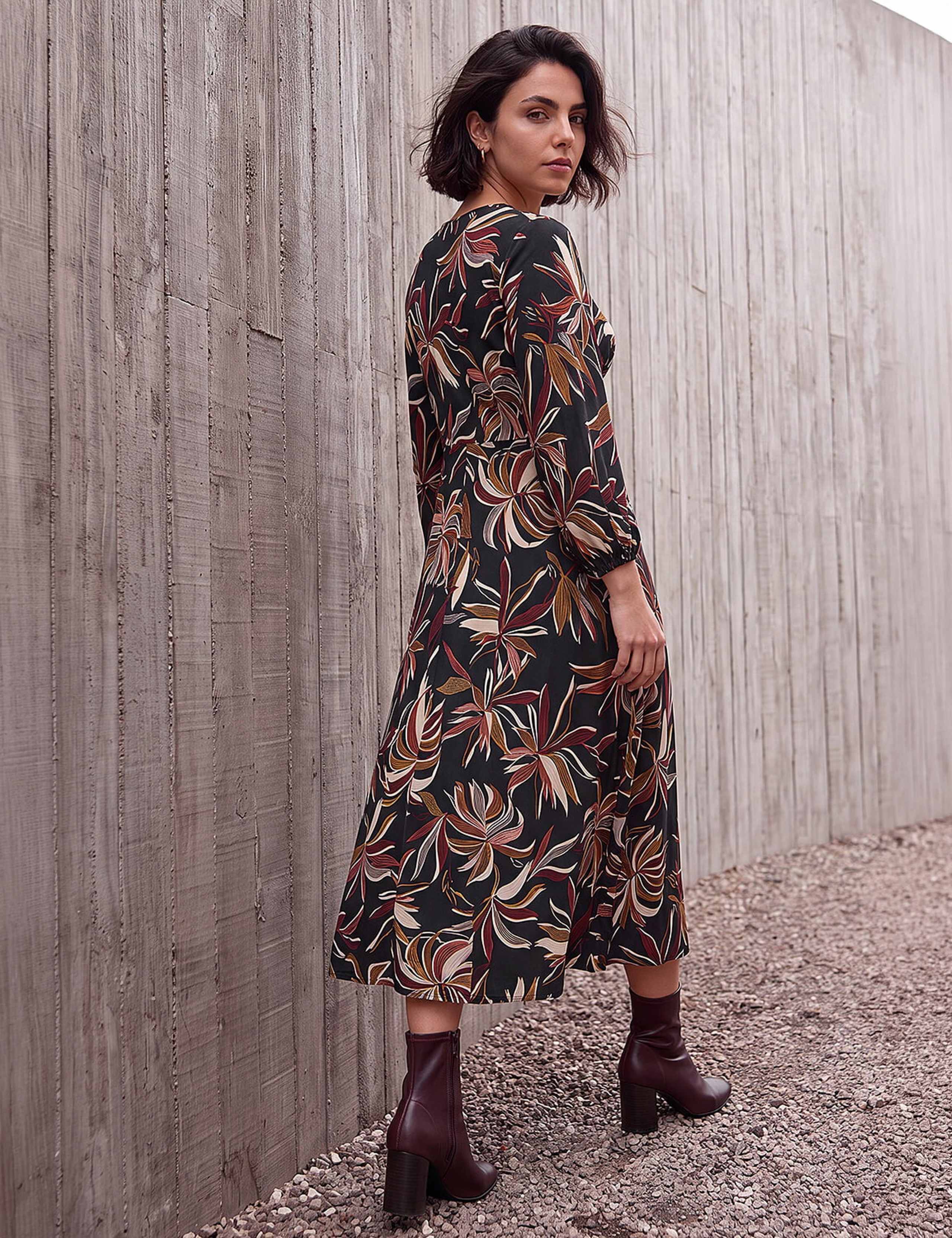Leaf Print Knee Length A Line Dress 2 of 4
