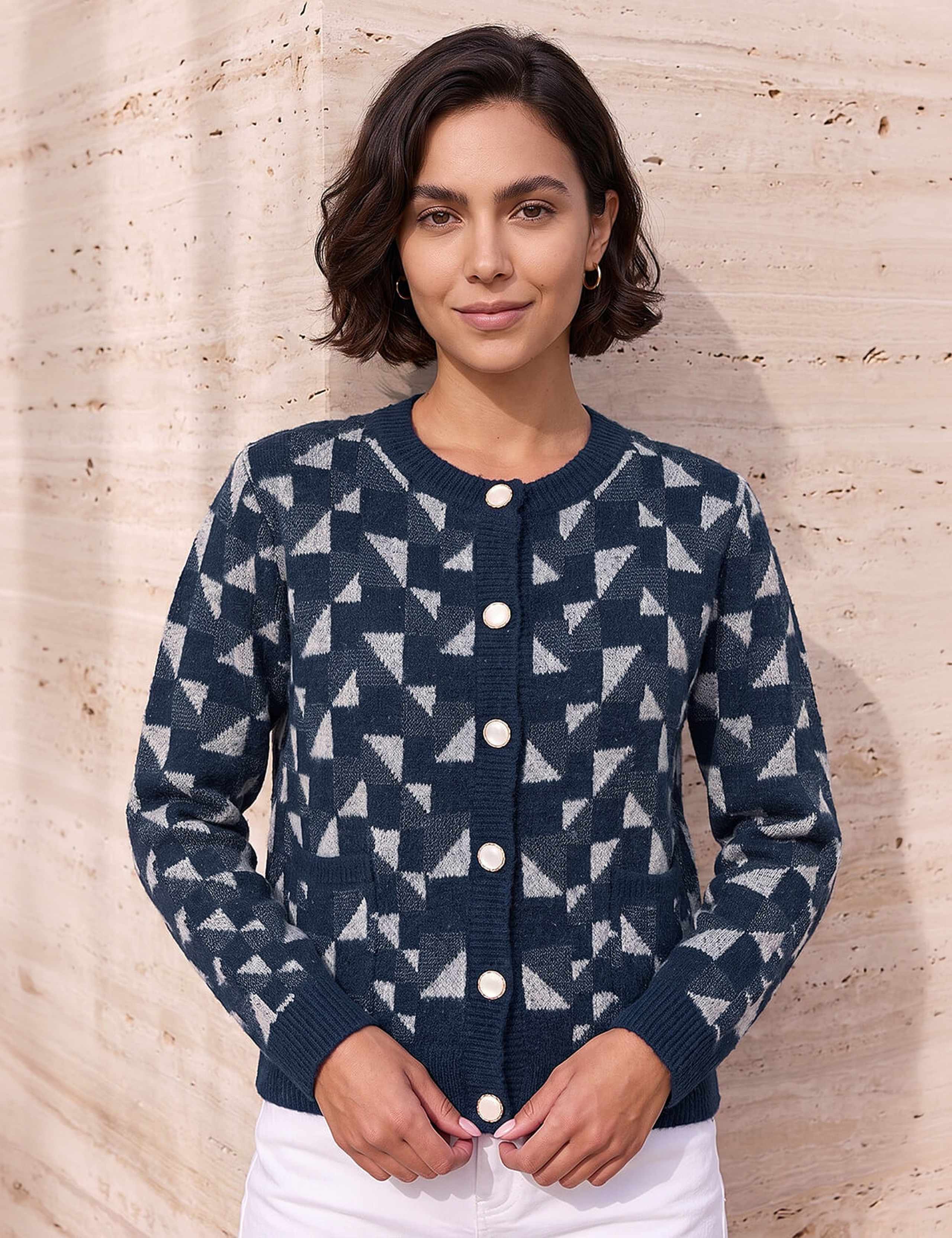 Abstract Pattern Cardigan 1 of 4