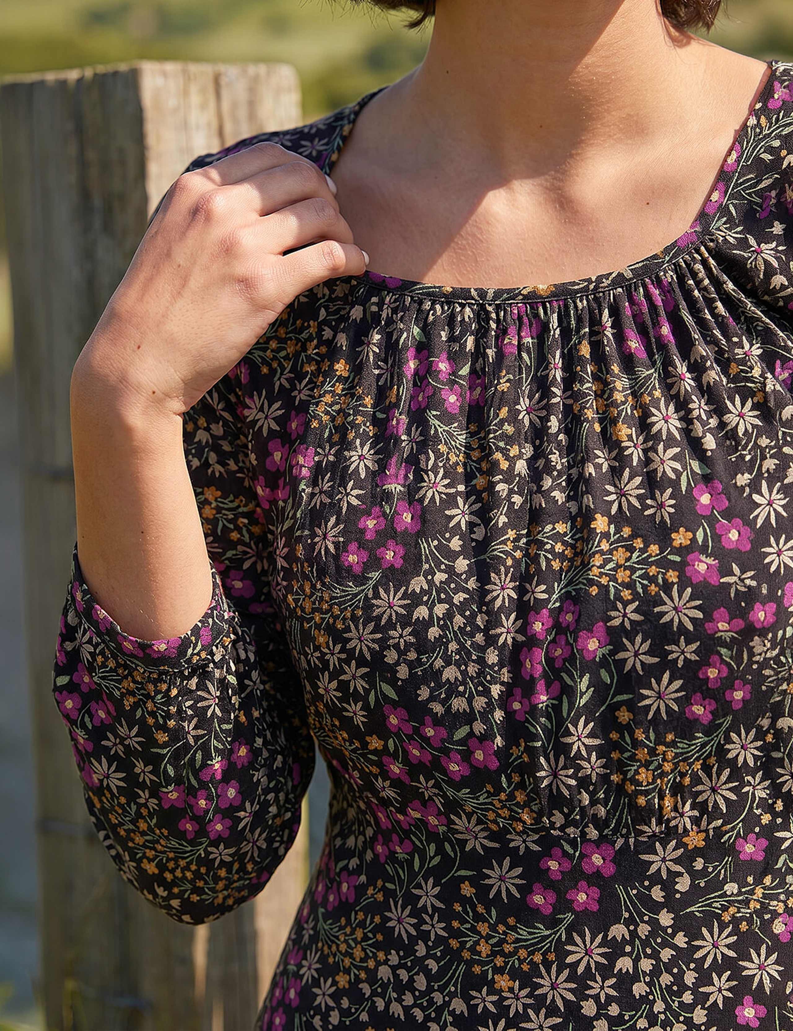 Square Neck Ditsy Floral Dress 4 of 4