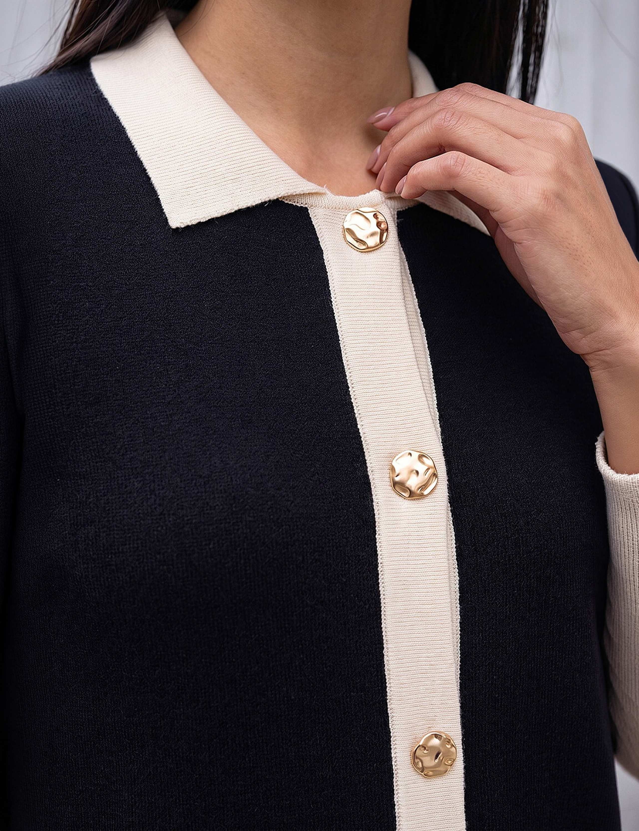 Contrast Collar Knitted Dress 4 of 4