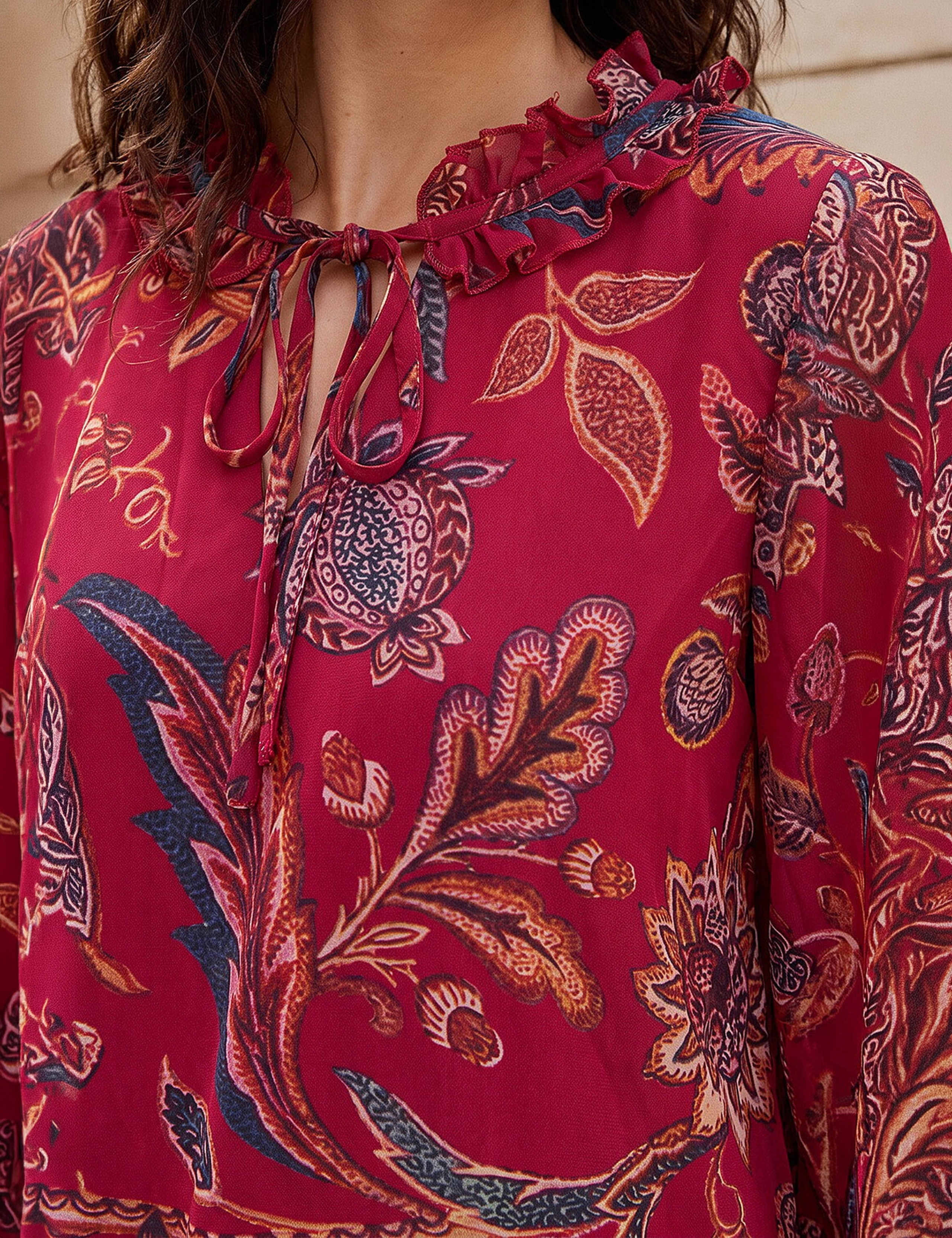 Floral Print Tie Front V Neck Top 3 of 4