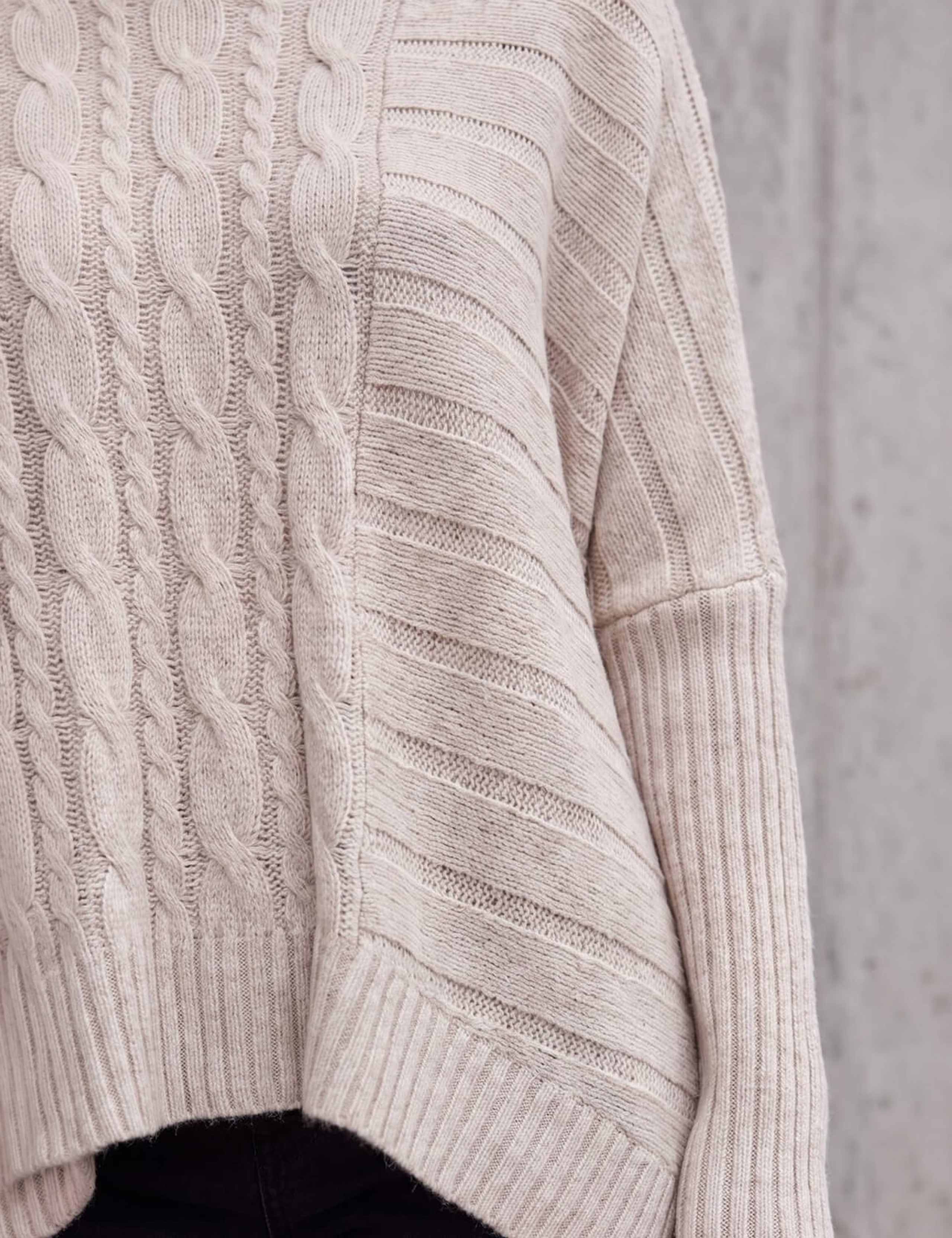 Petite Contrast Cable Jumper 4 of 4