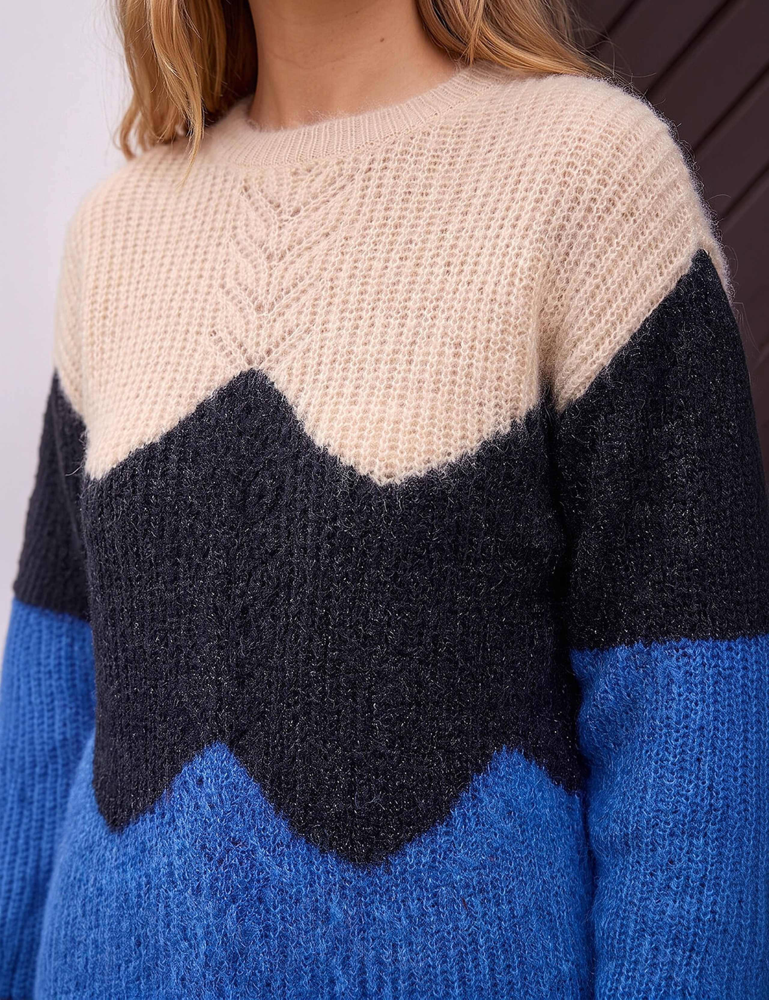 Fluffy Sparkly Jumper 4 of 4