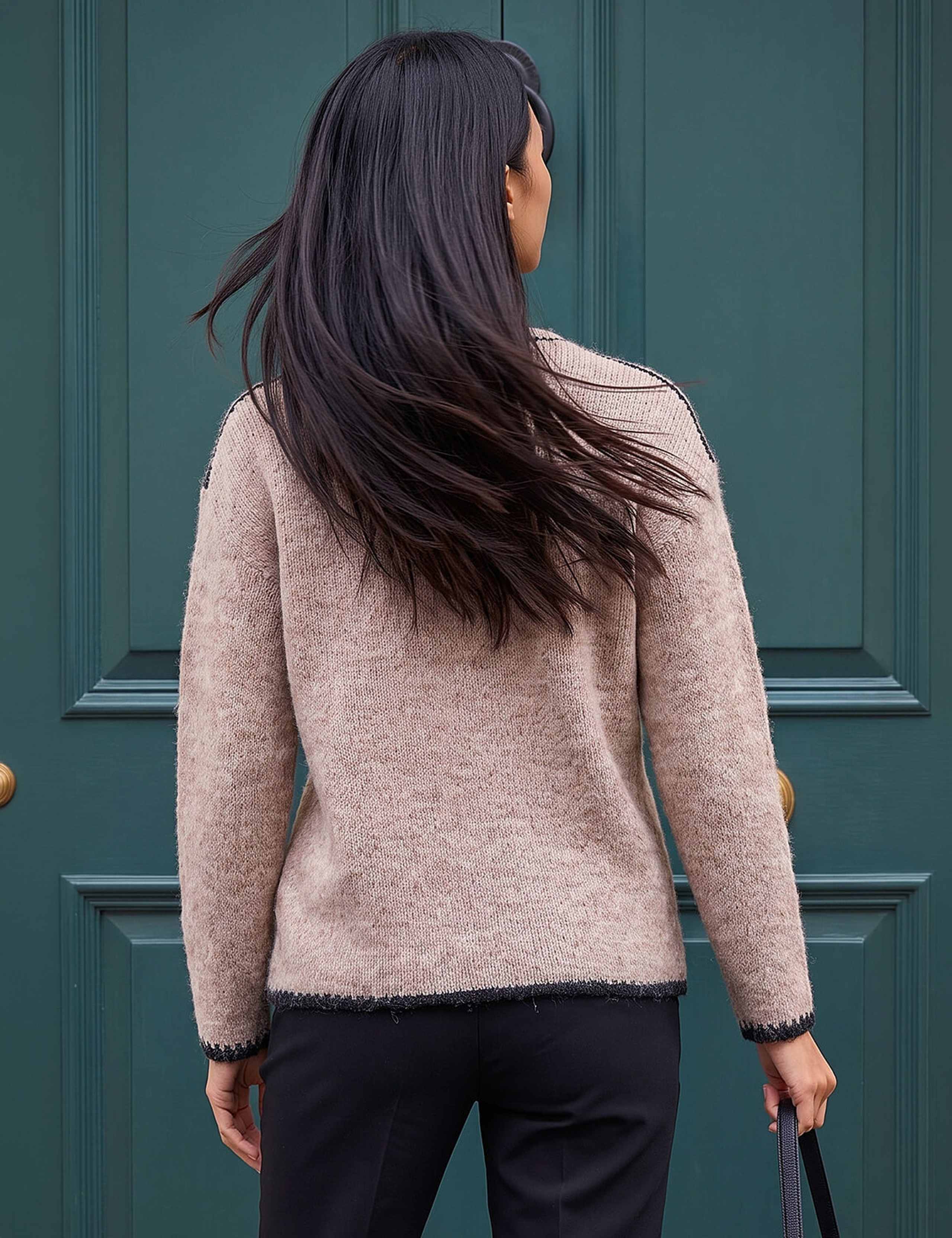 Jumper 3 of 4