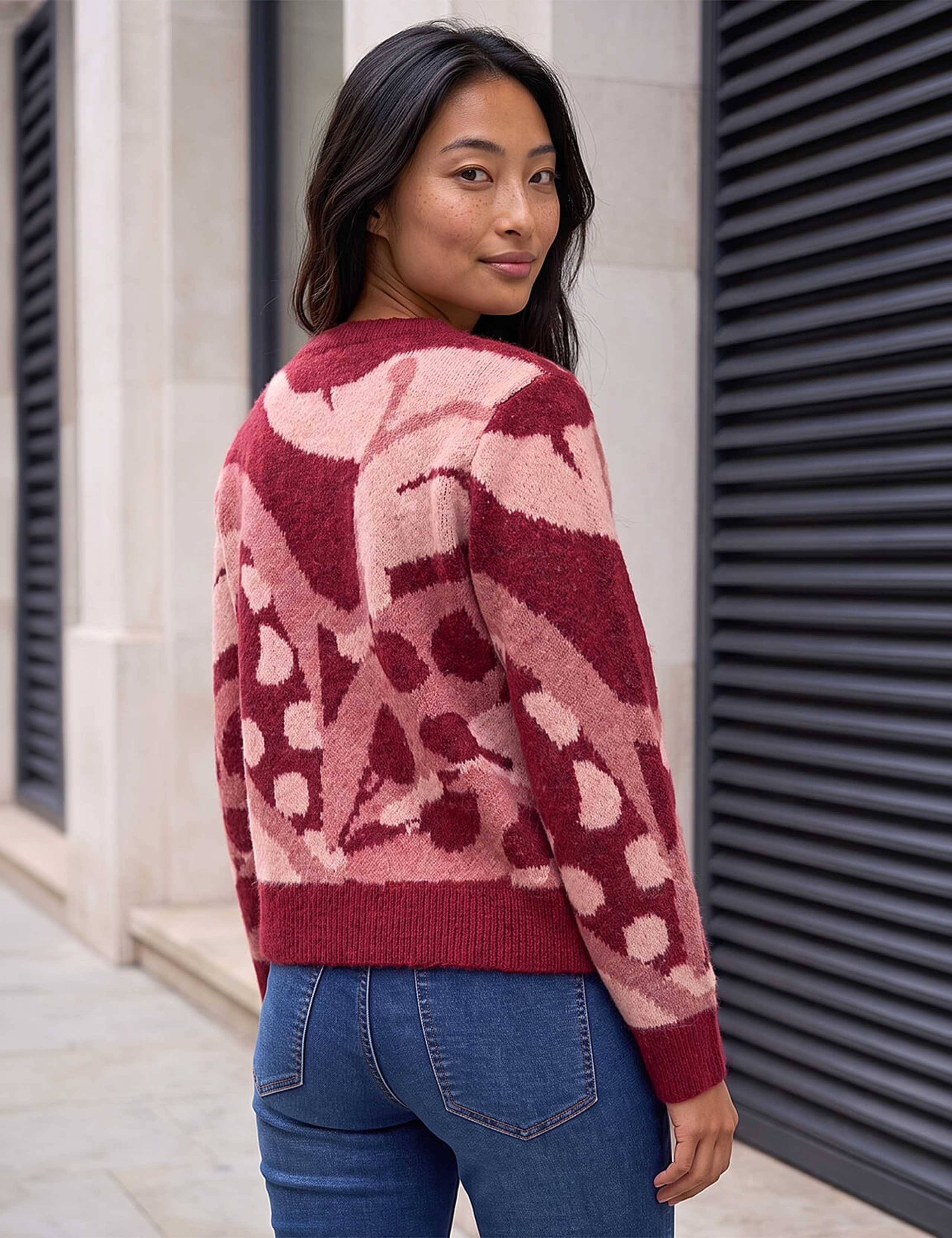 Jumper 3 of 4