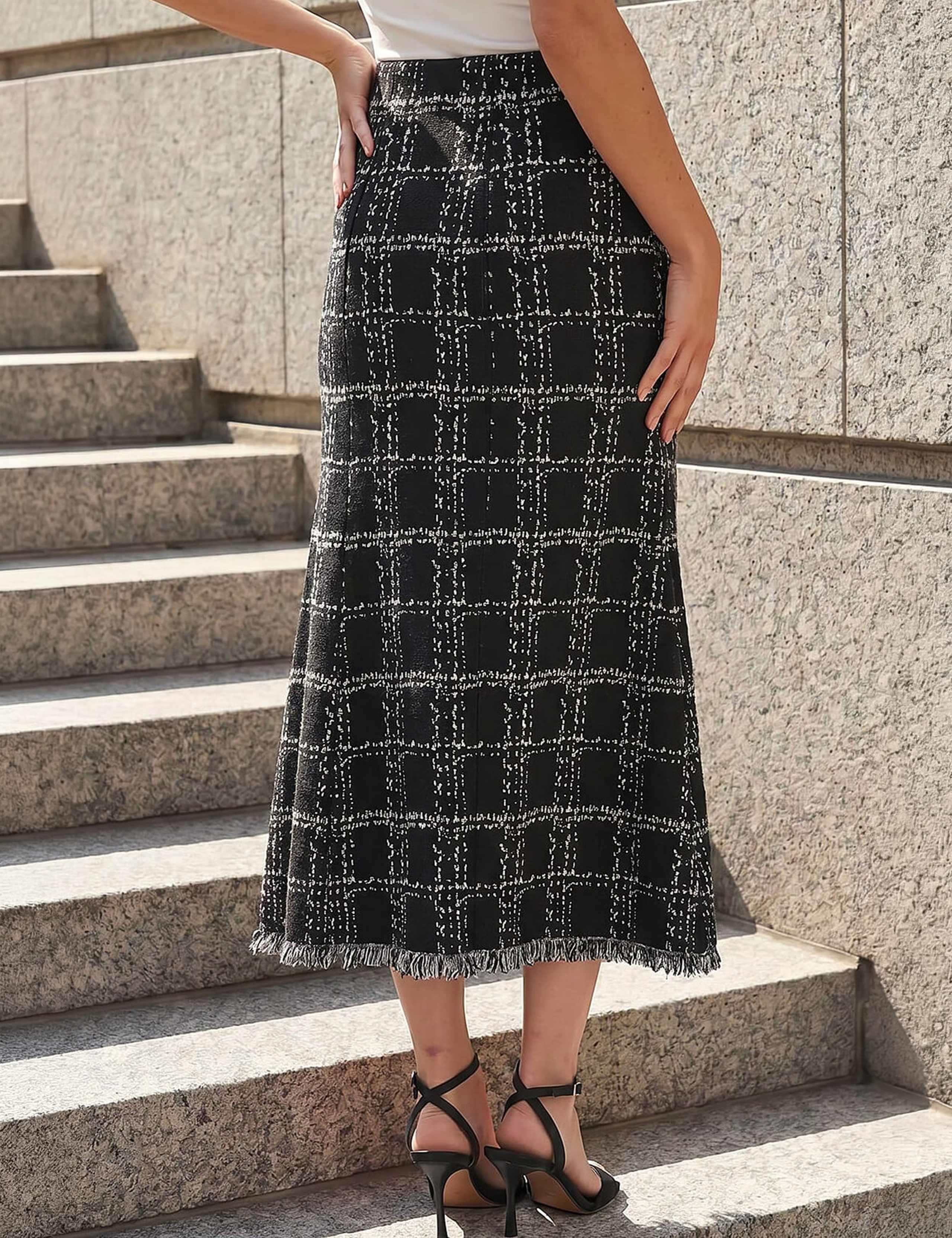 Textured Knit Tweed Skirt 2 of 4