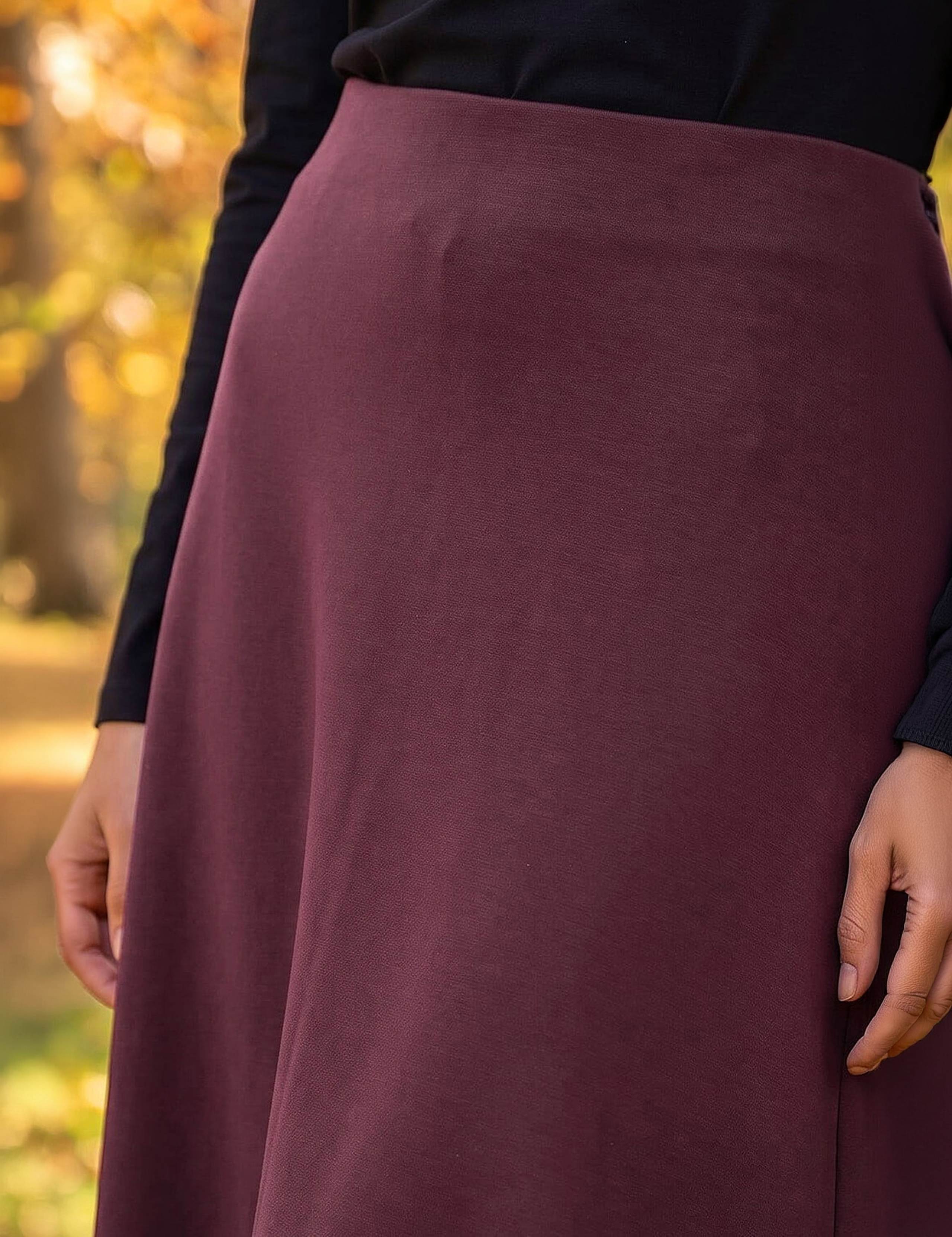 Petite Ponte Stretch Midi Skirt 4 of 4
