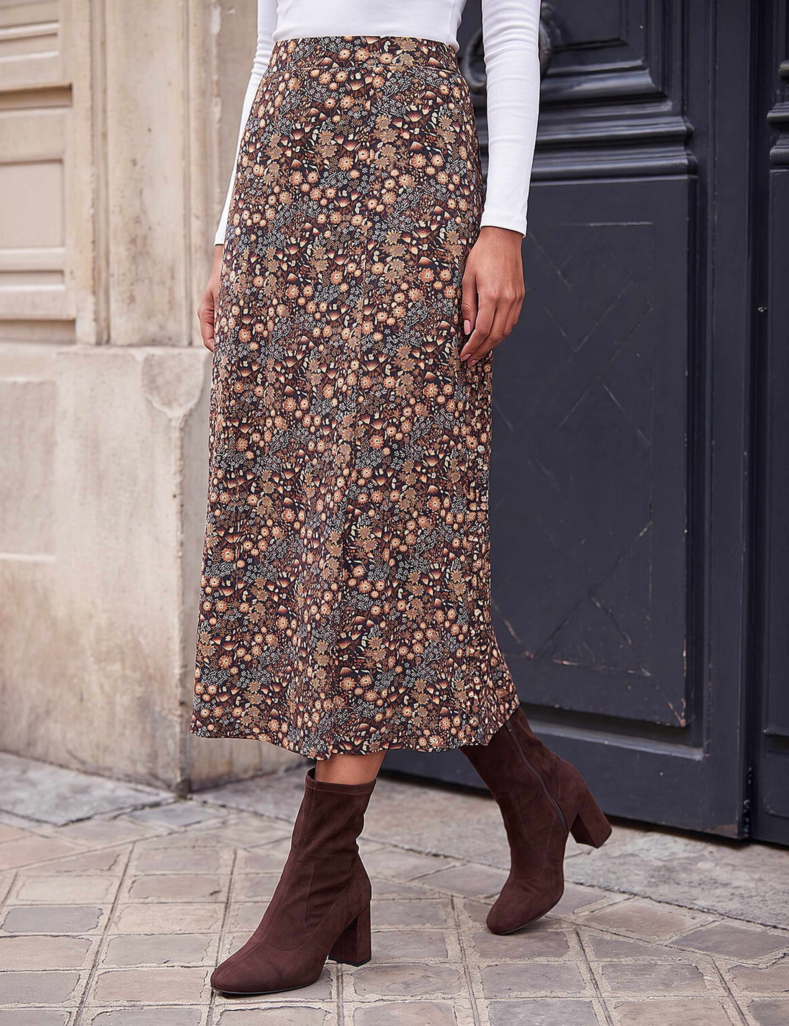 Floral Print Knee Length Skirt 1 of 4