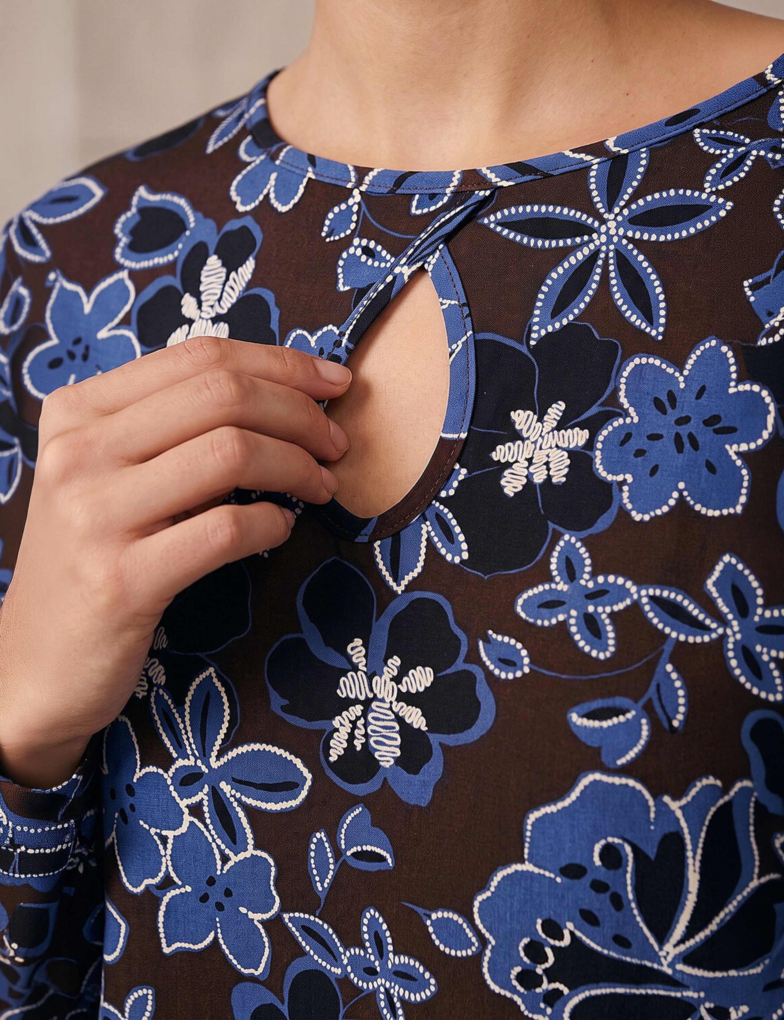 Floral Regular Fit Keyhole Top 4 of 4