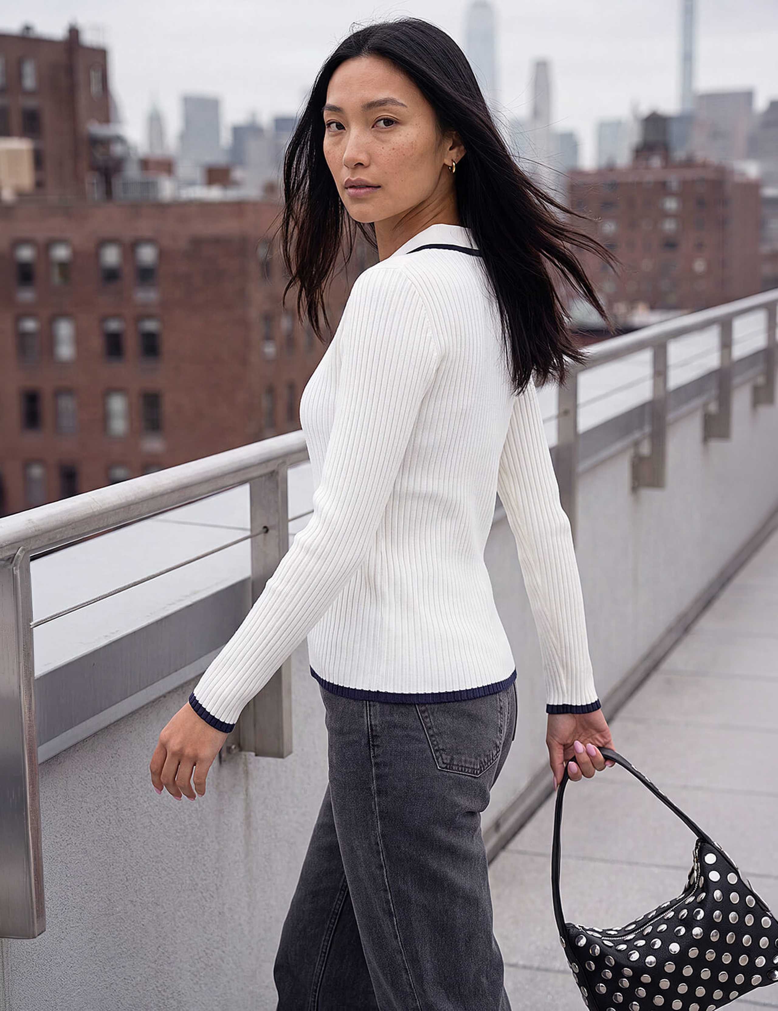 Tipped Detail Ribbed Henley Top 3 of 4