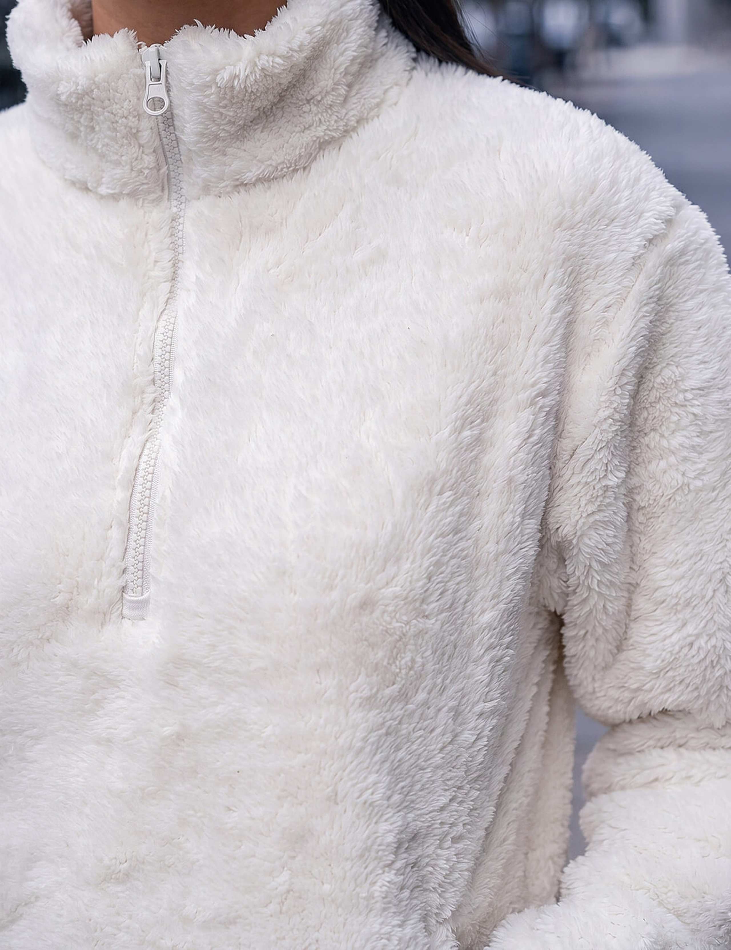 Sherpa Zip Neck Cropped Jacket 3 of 4