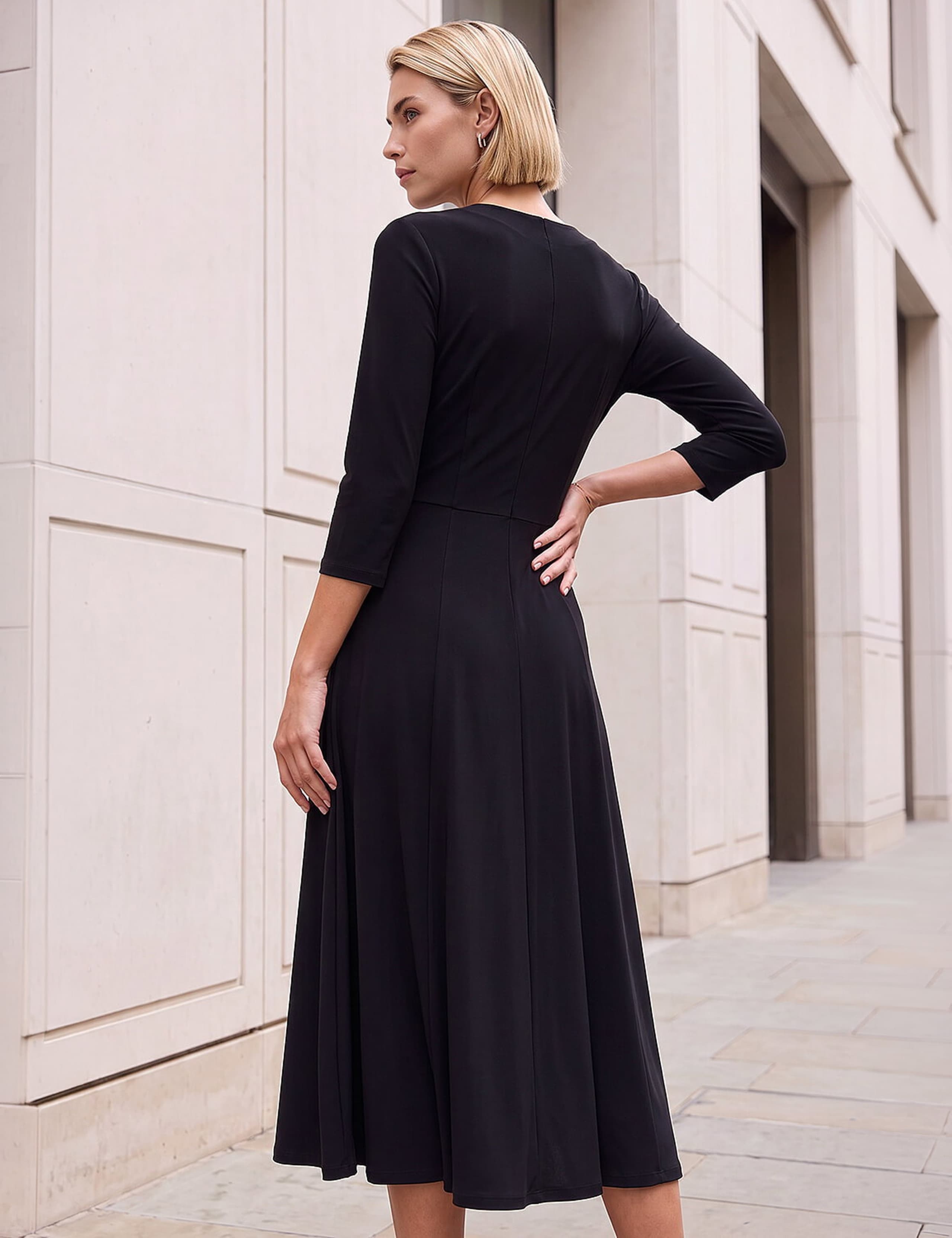 V Neck Crossover Midi Dress 3 of 4