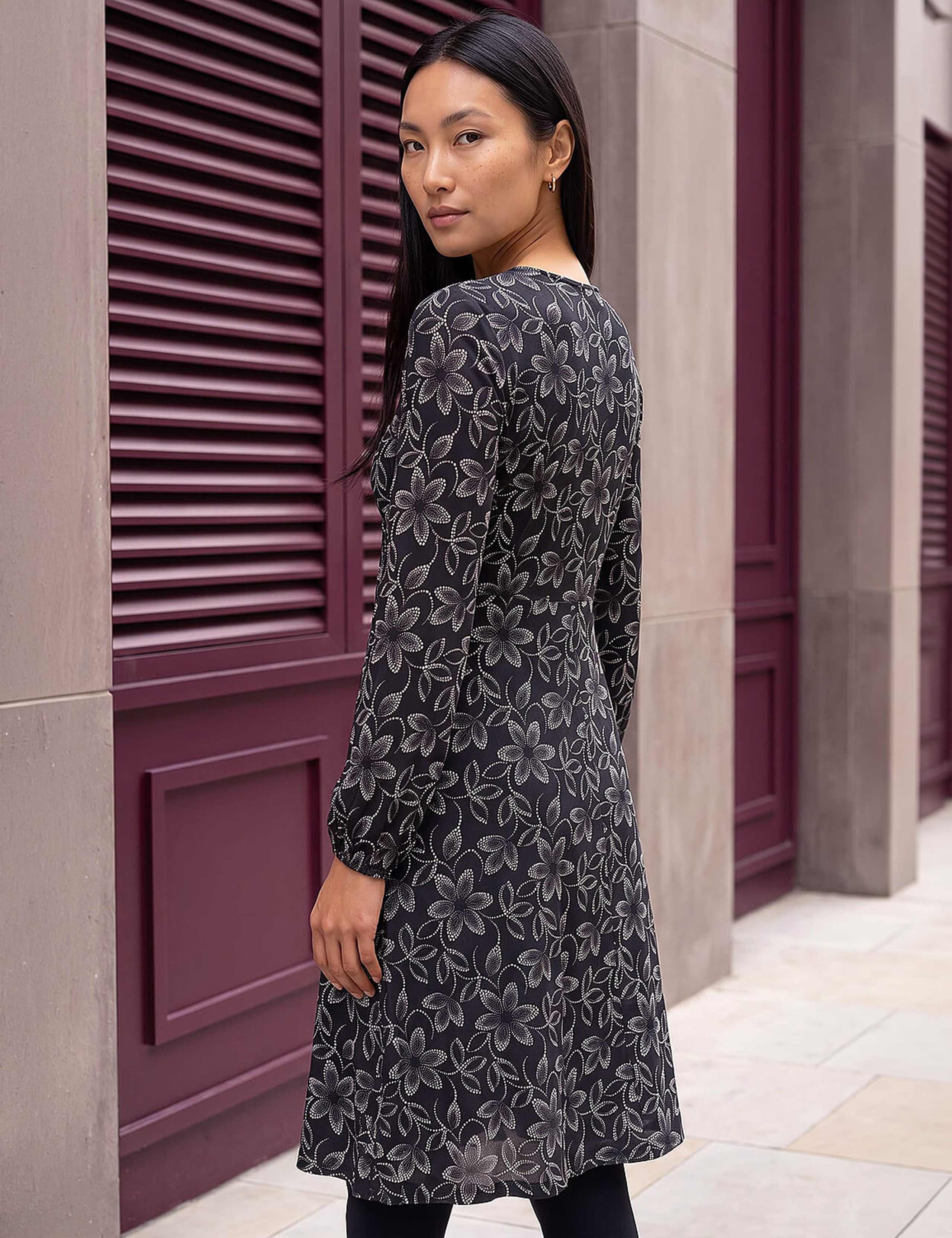 Floral Print Frill Knee Length Dress 3 of 4