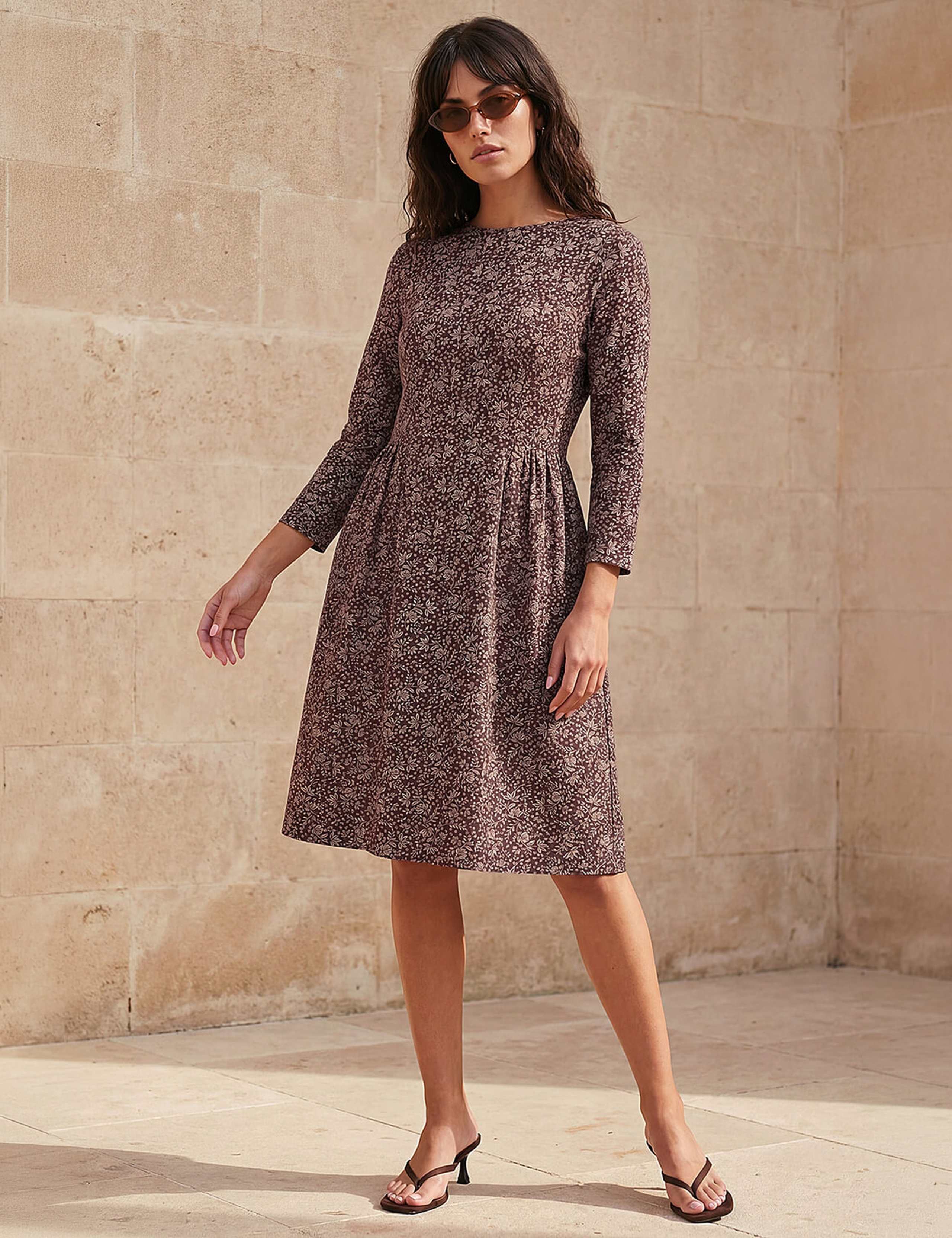 Printed Scoop Neck Mini Waisted Dress 2 of 4
