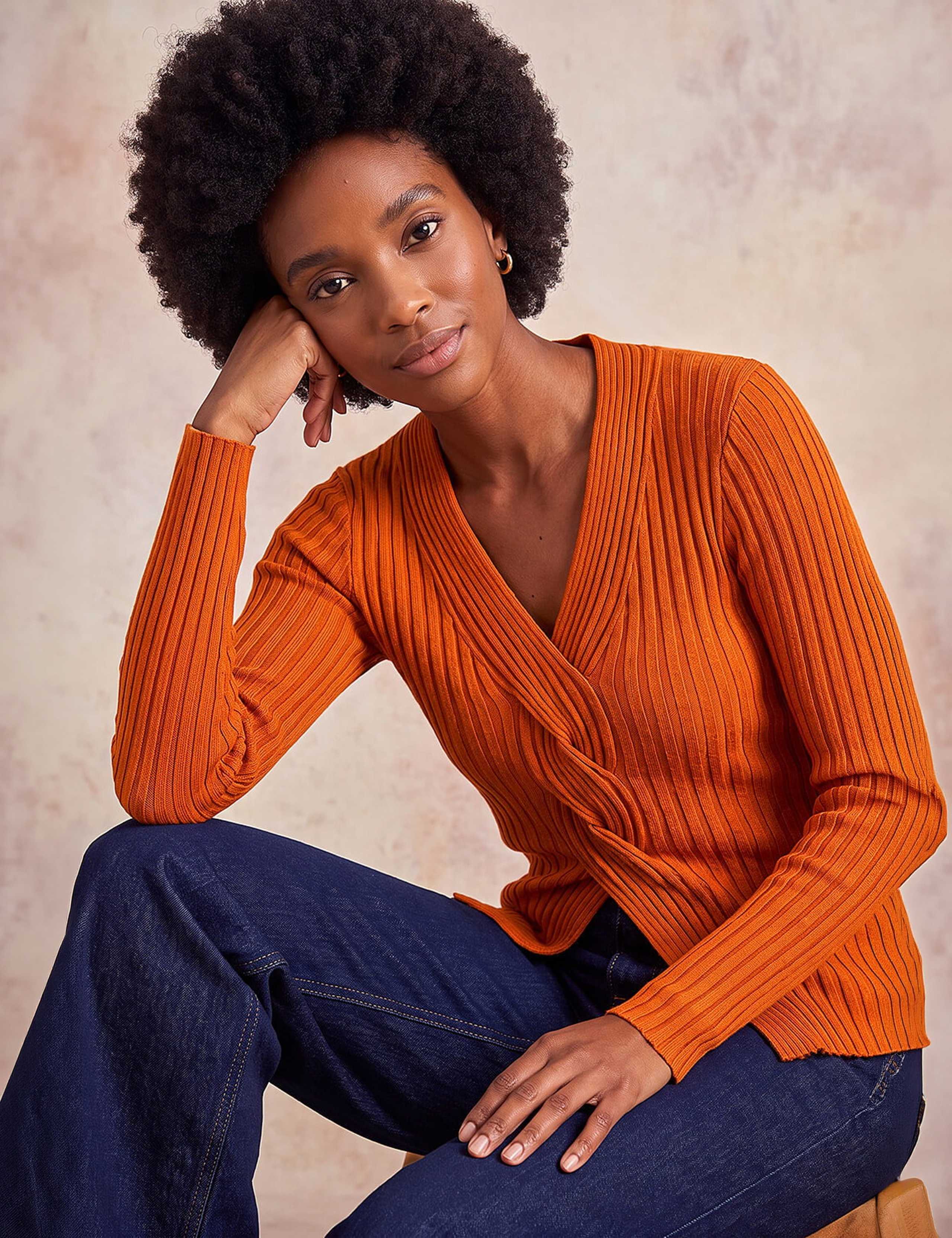 Cable Split Detail Rib V-Neck Jumper 3 of 4