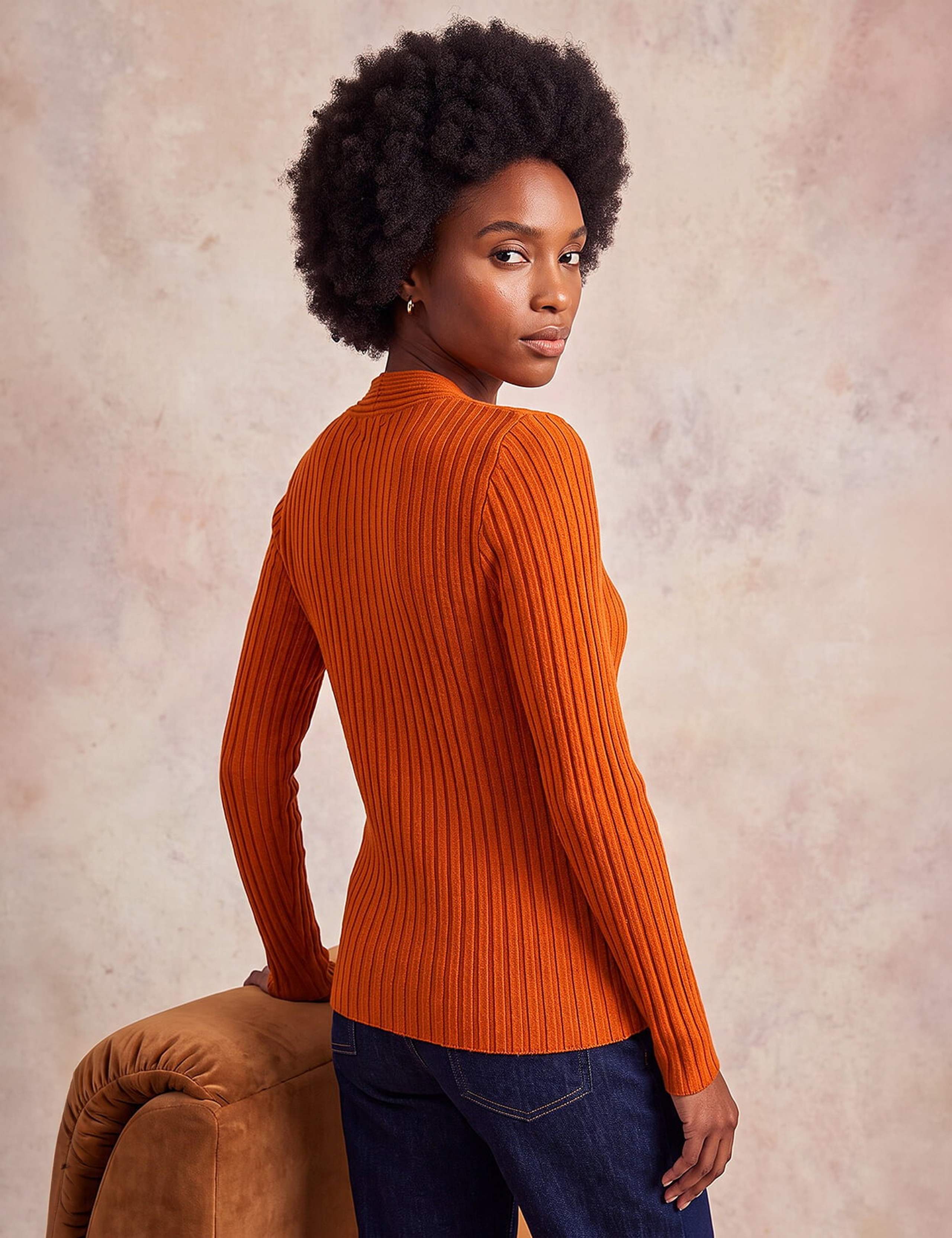 Cable Split Detail Rib V-Neck Jumper 4 of 4