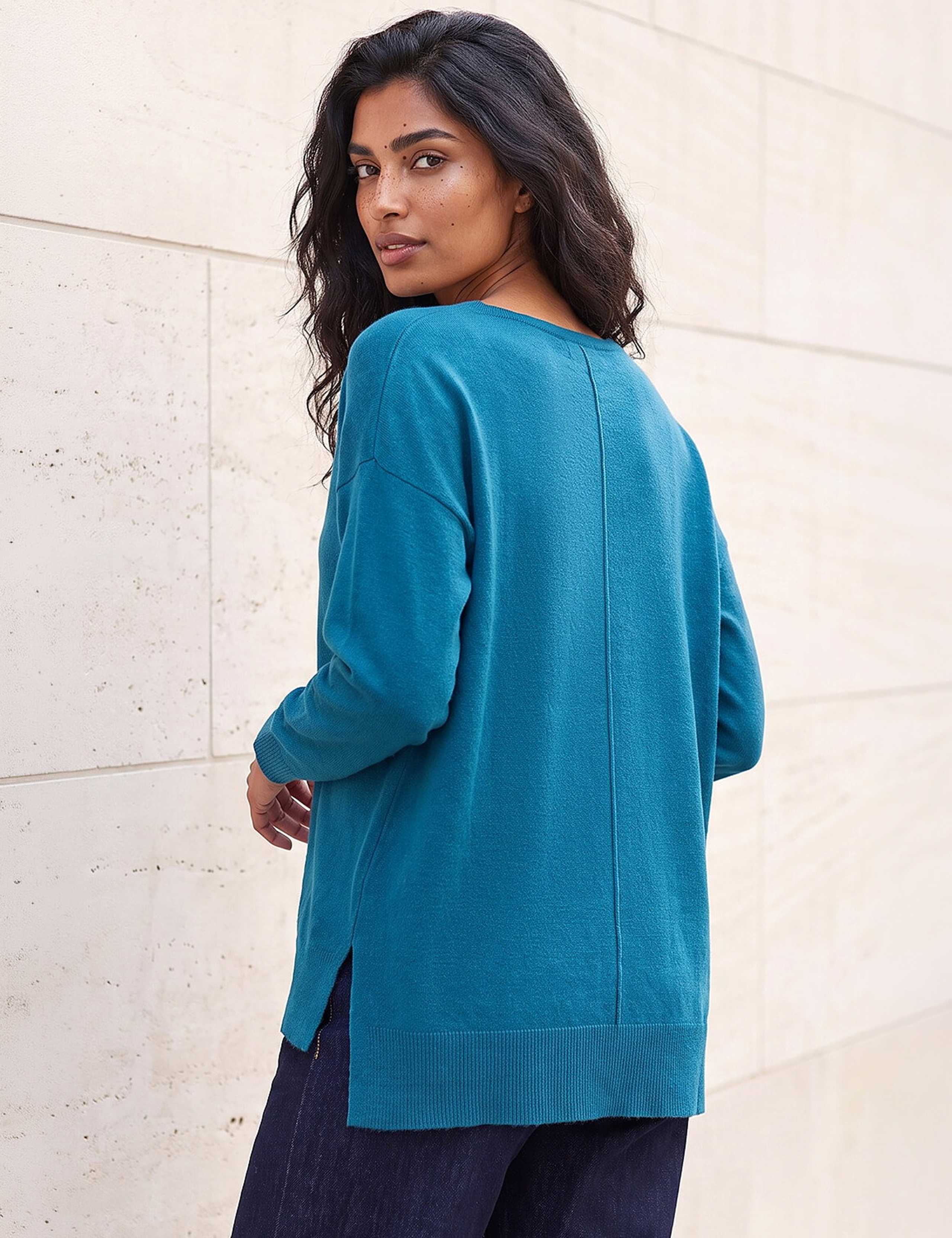V Neck Split Hem Jumper 4 of 4