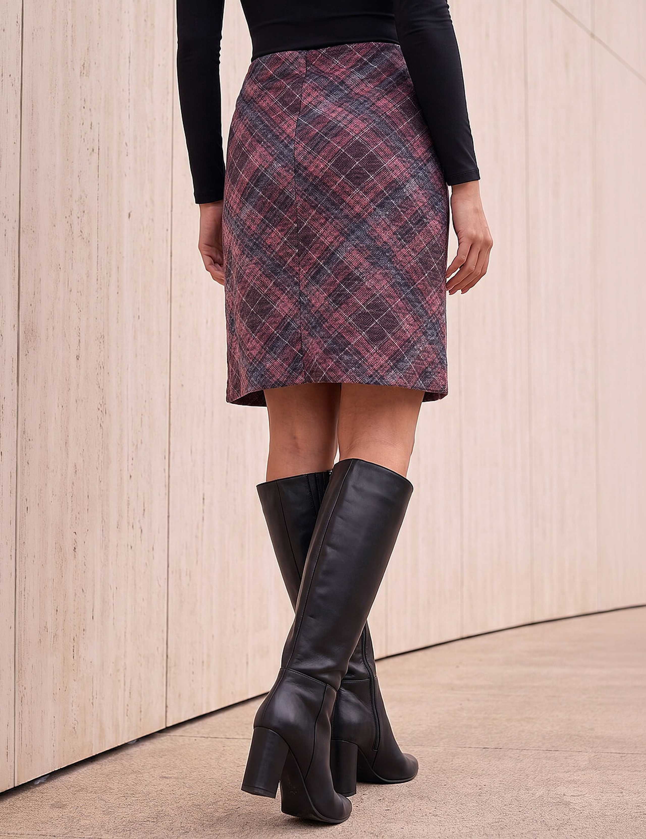 Checked Fitted Knee Length Pencil Skirt 3 of 4