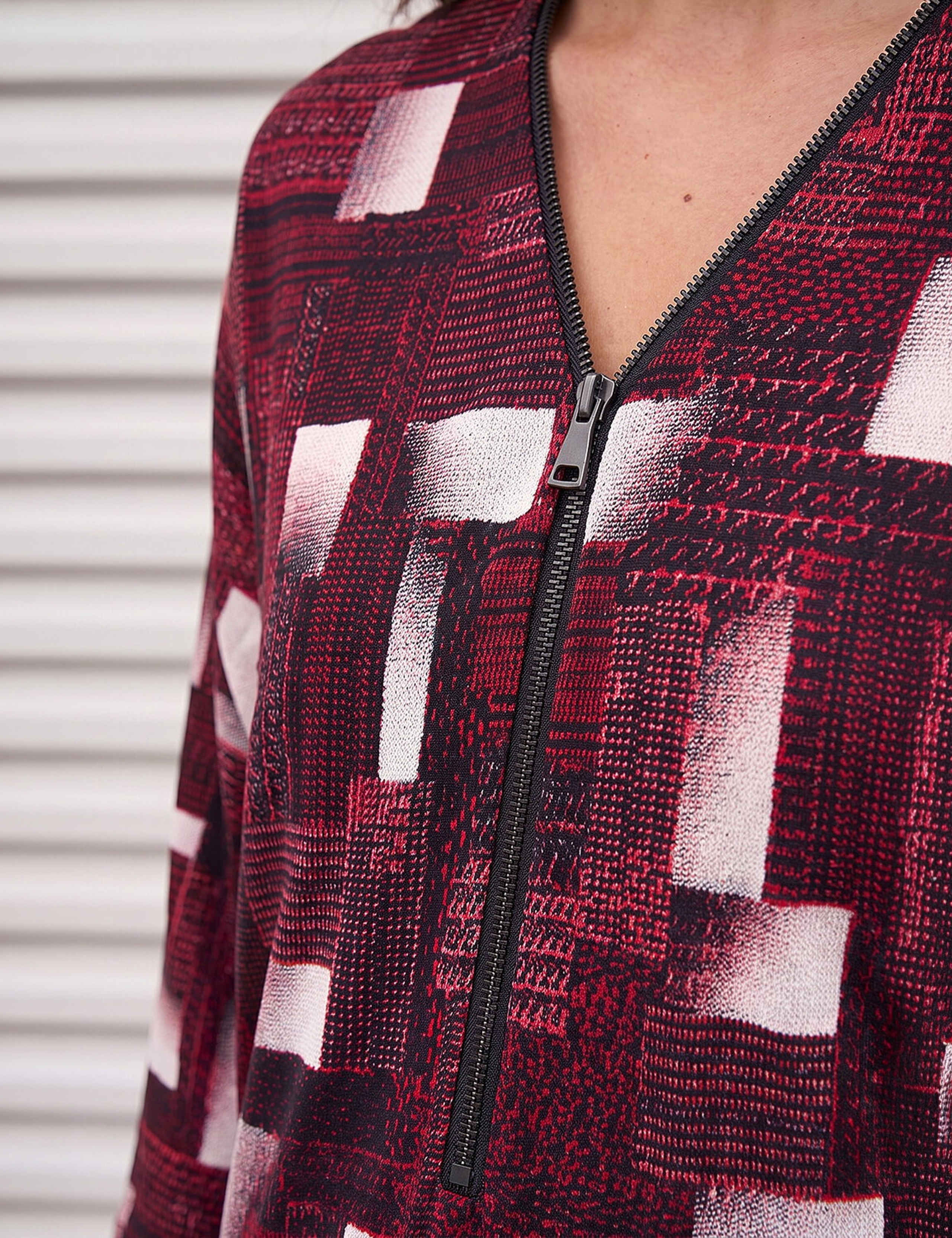 Geo Puff Zip Top 3 of 4