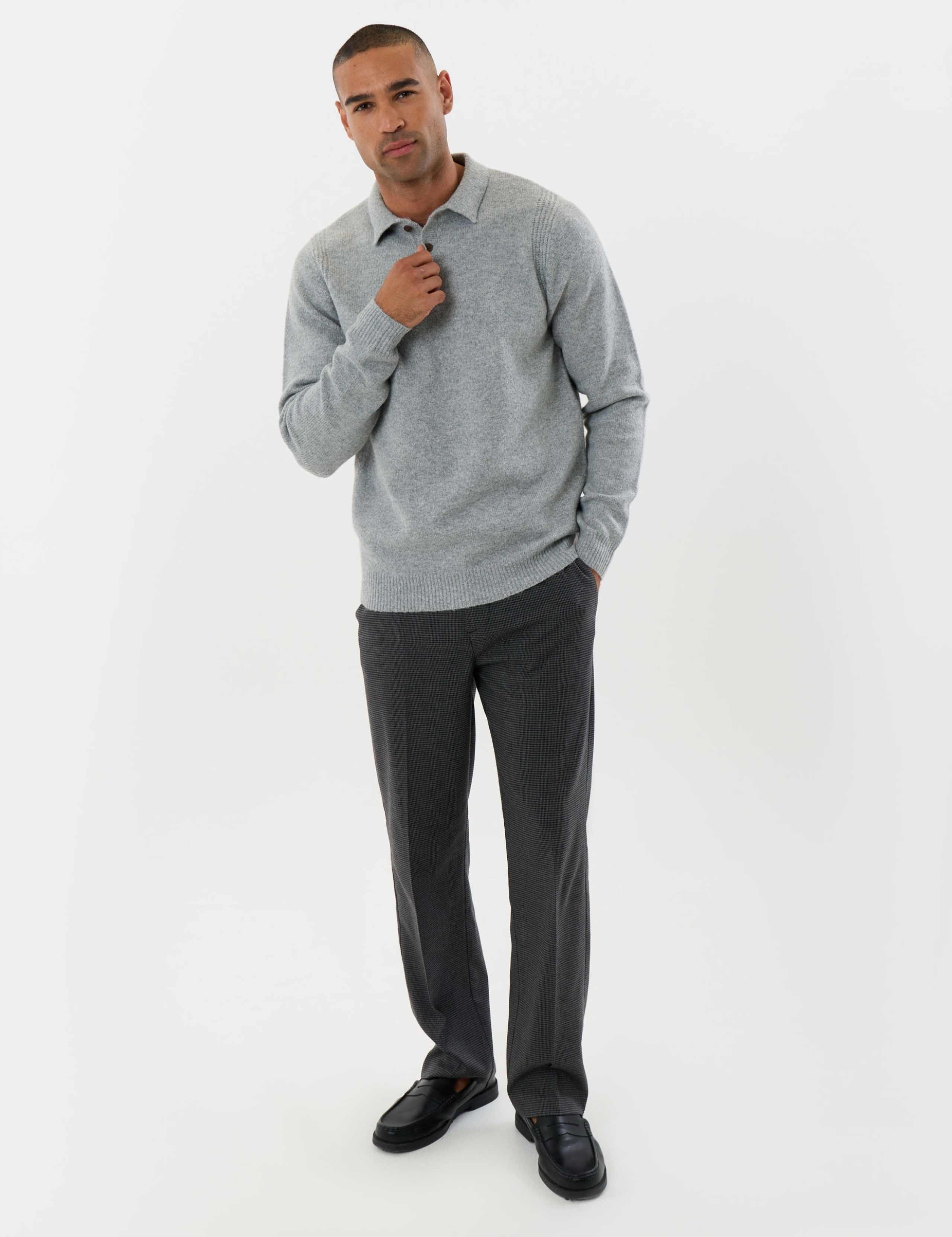 Tailored Fit Straight Leg Trousers 3 of 5