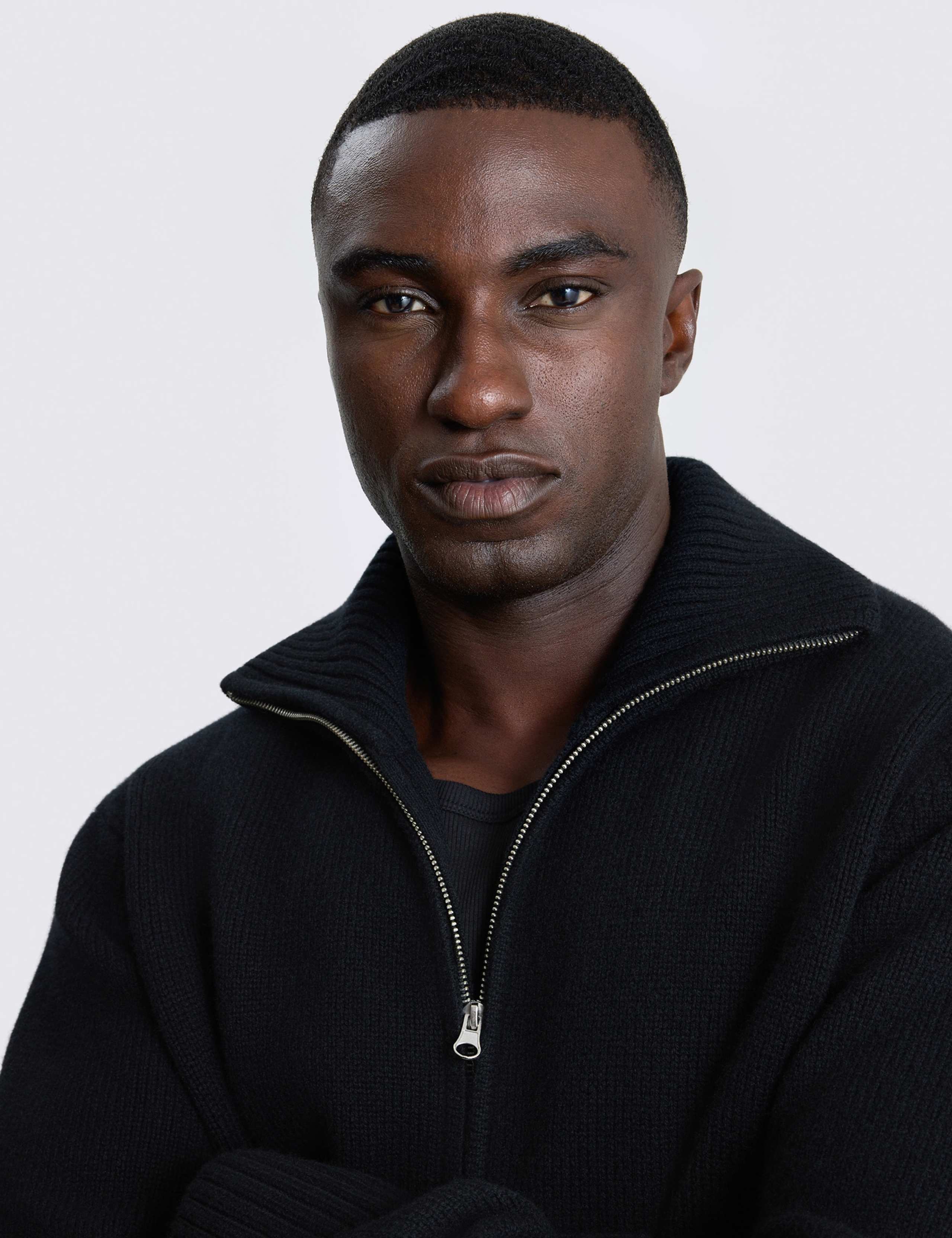 Pure Wool Textured Boxy Zip Up Cardigan 3 of 4