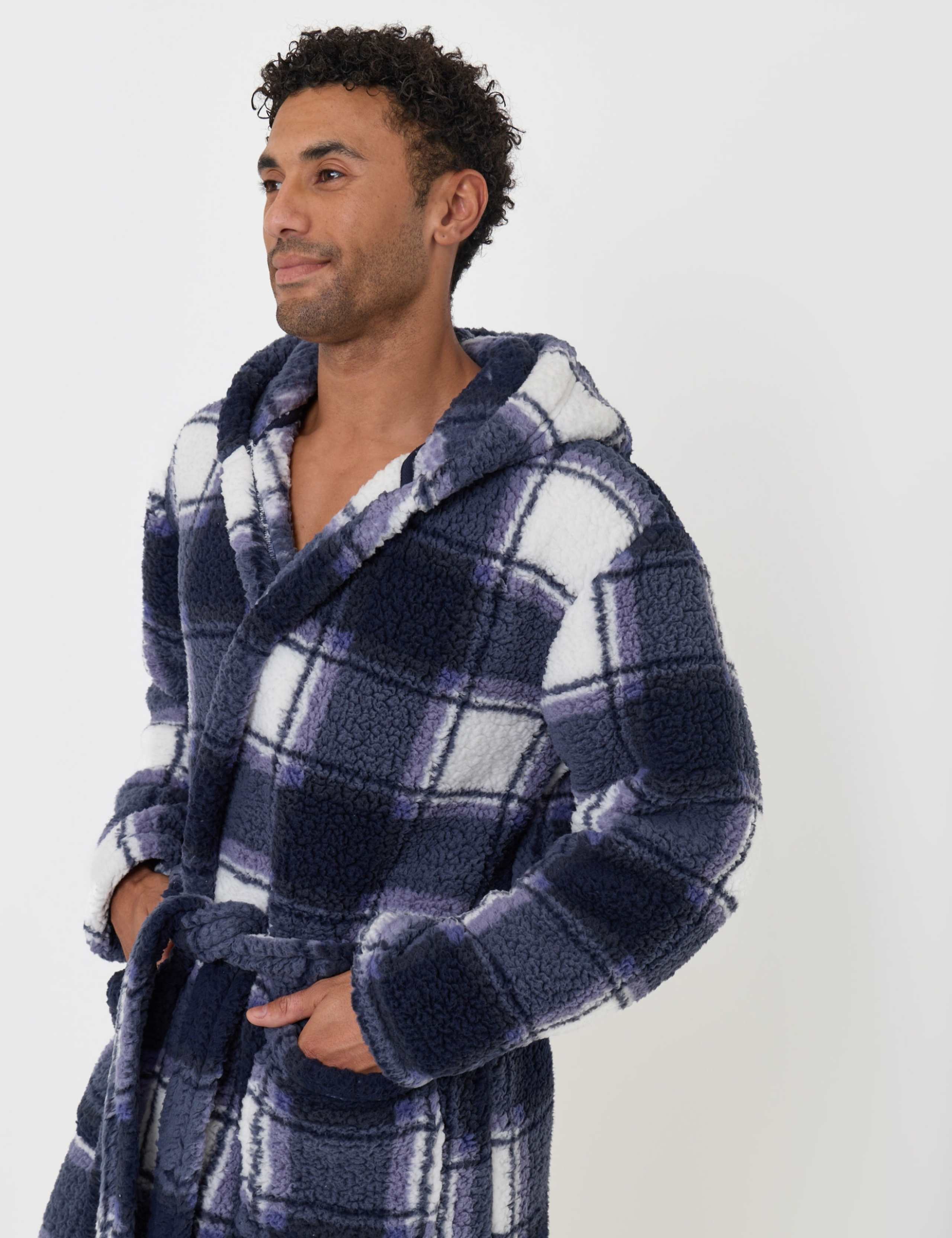 Sherpa Lined Shawl Collar Dressing Gown 4 of 5