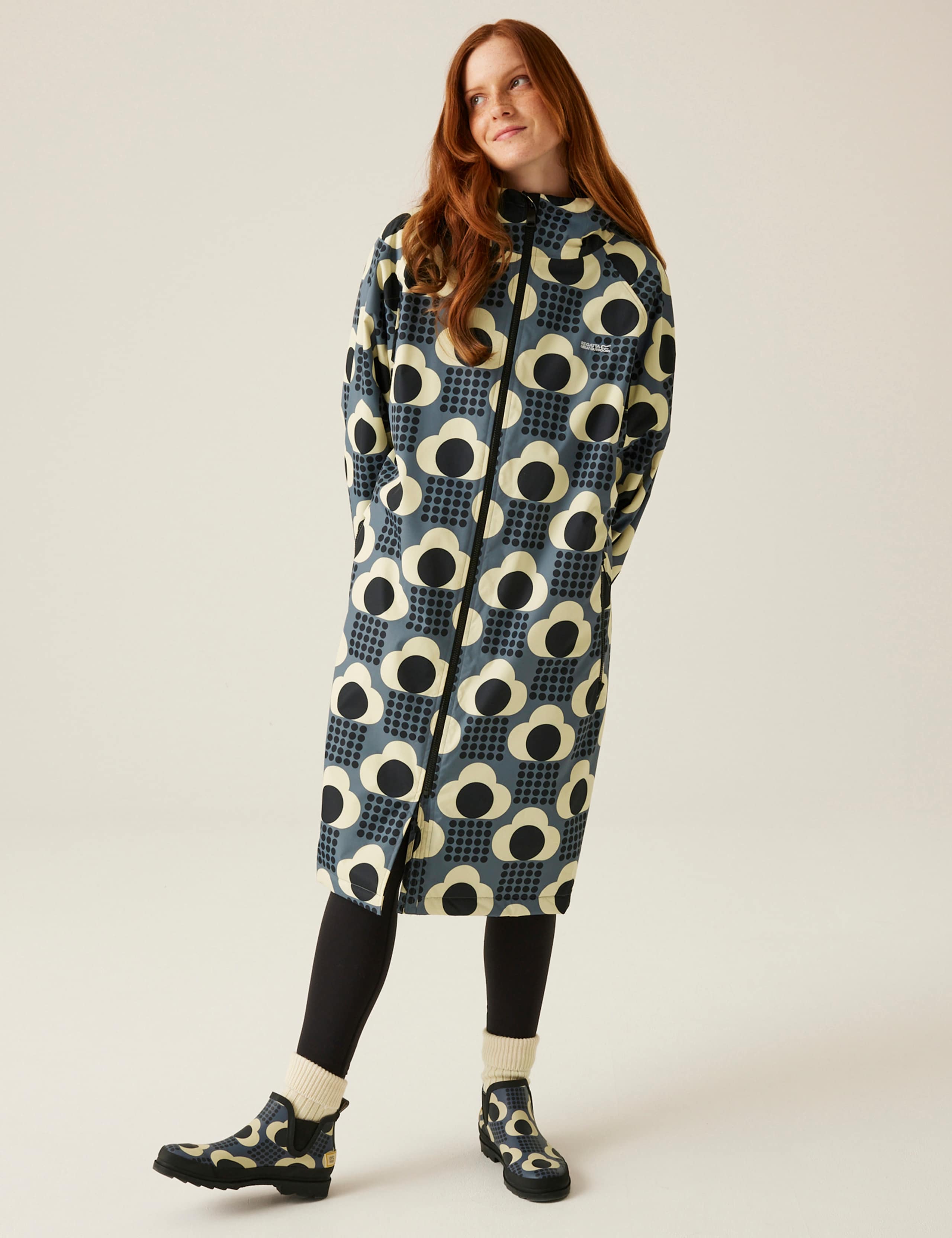 Orla Kiely Waterproof Hooded Changing Robe 1 of 7