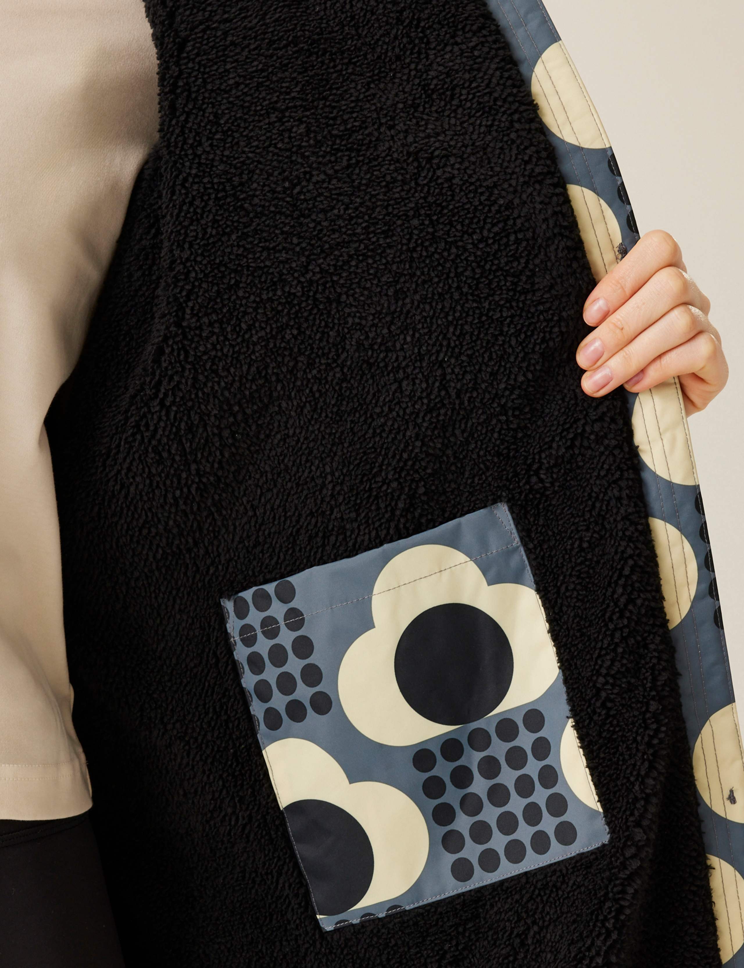 Orla Kiely Waterproof Hooded Changing Robe 7 of 7
