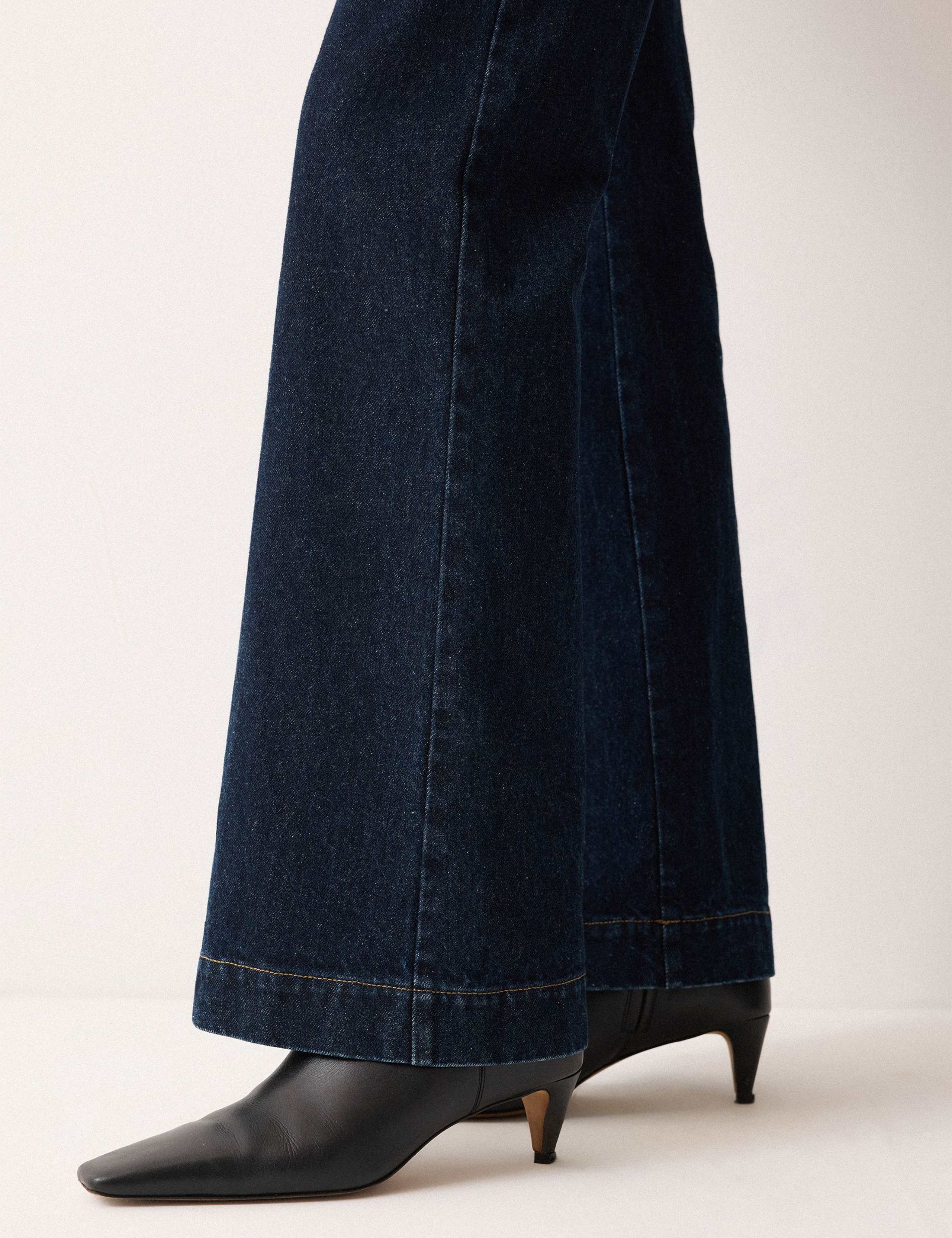 Tailored Bootcut Jeans 3 of 6