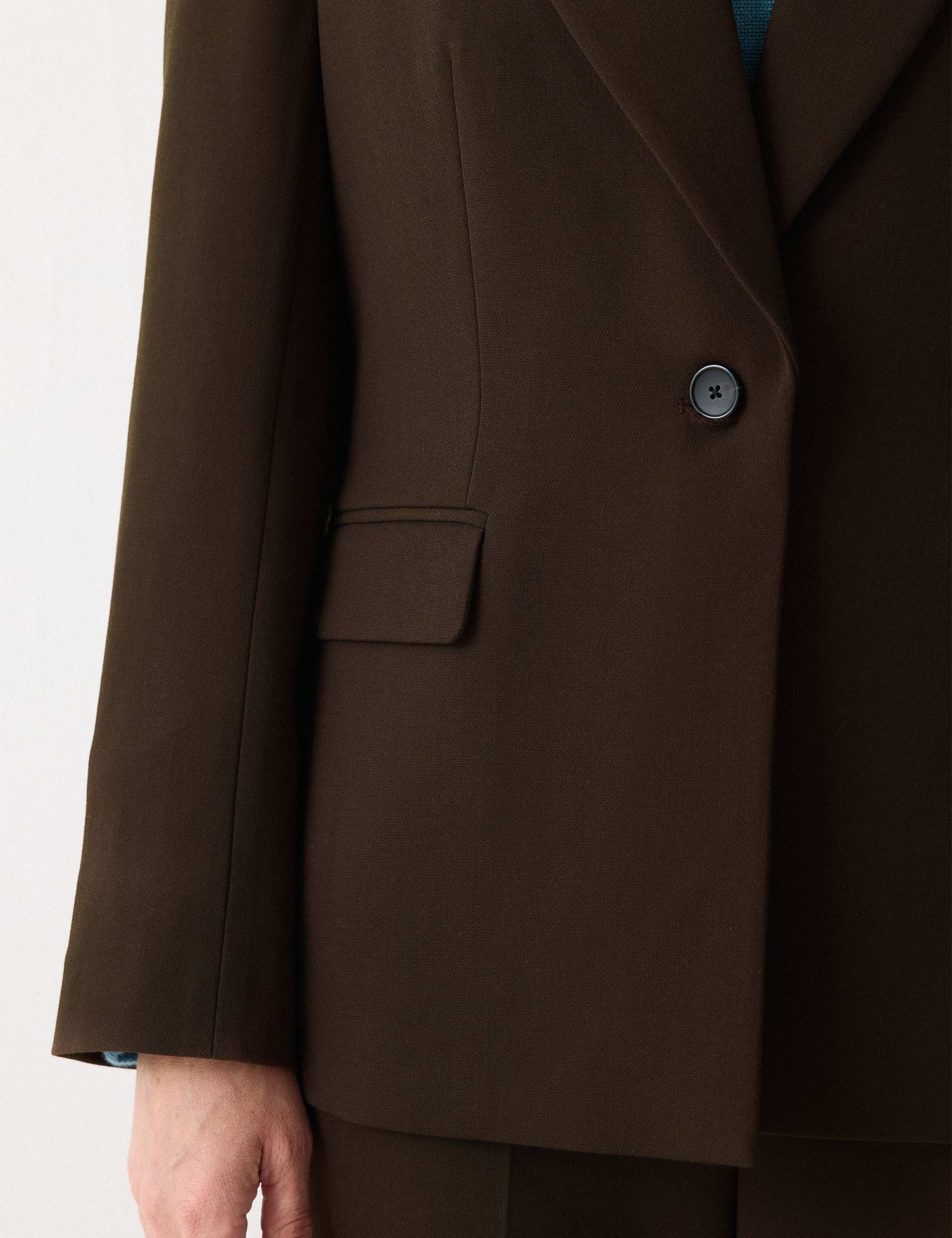 Crepe Single Breasted Tailored Blazer 3 of 6