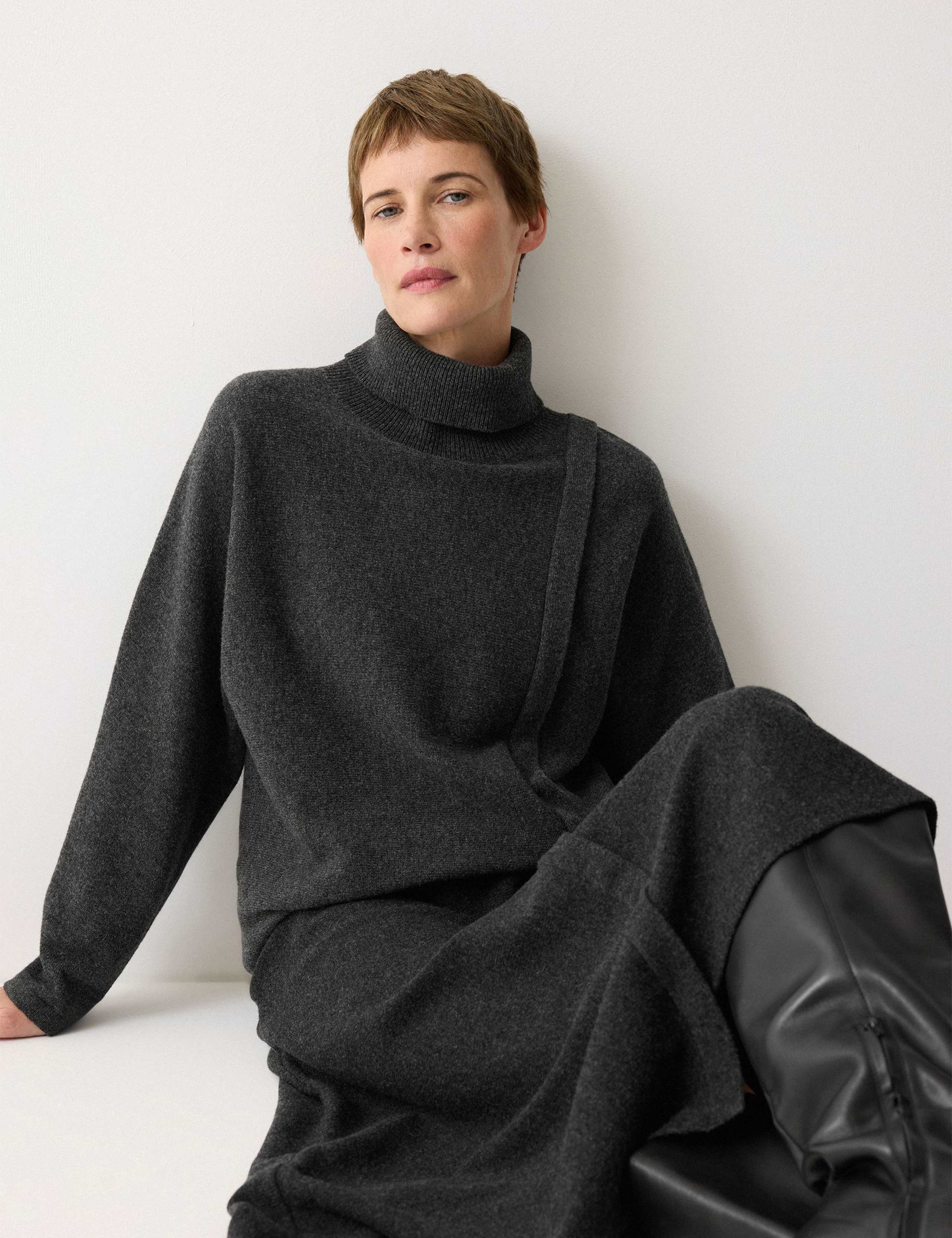 Pure Wool Overlap Seam Midi A-Line Skirt 4 of 5