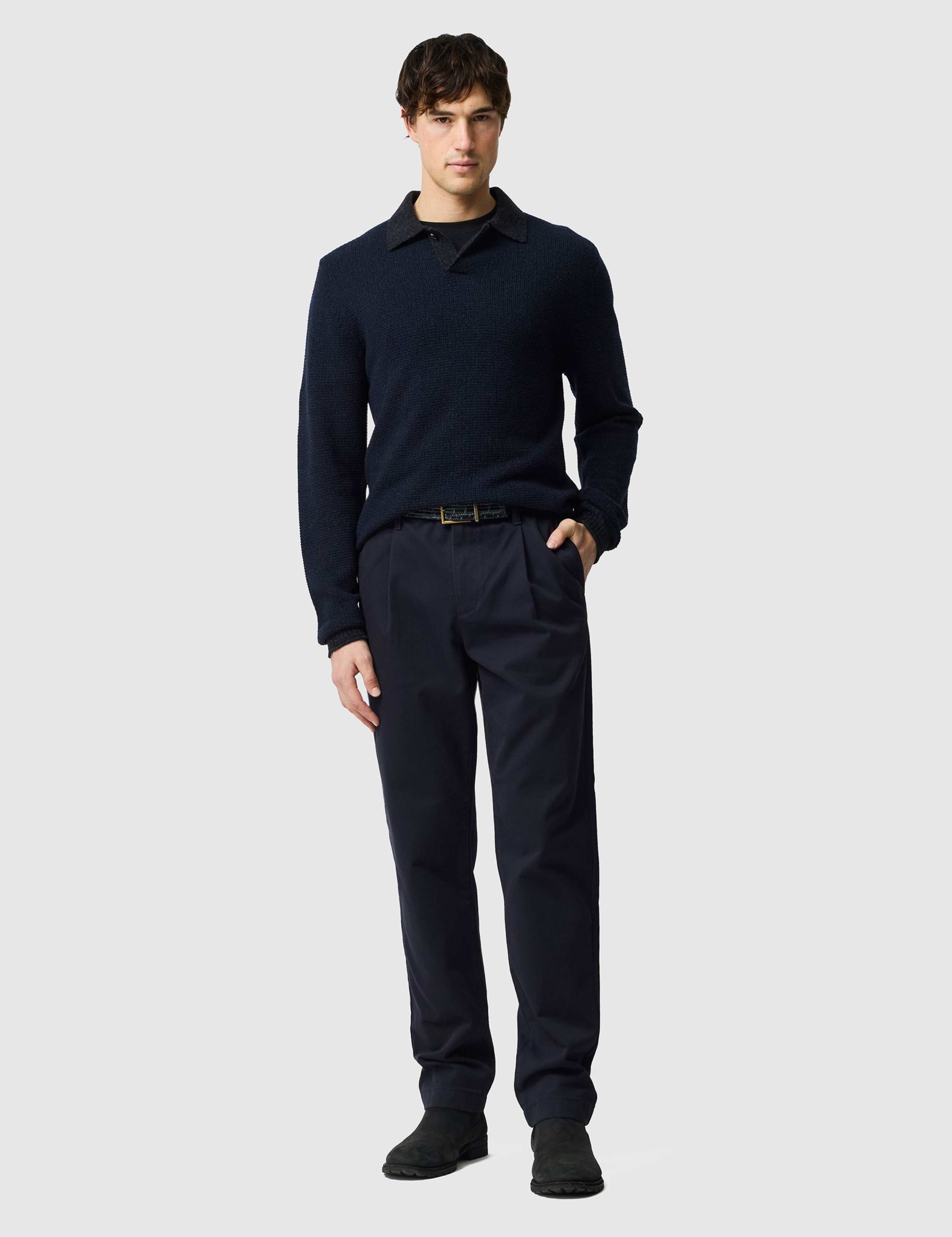 Fielding Relaxed Tapered Fit Trousers 2 of 4