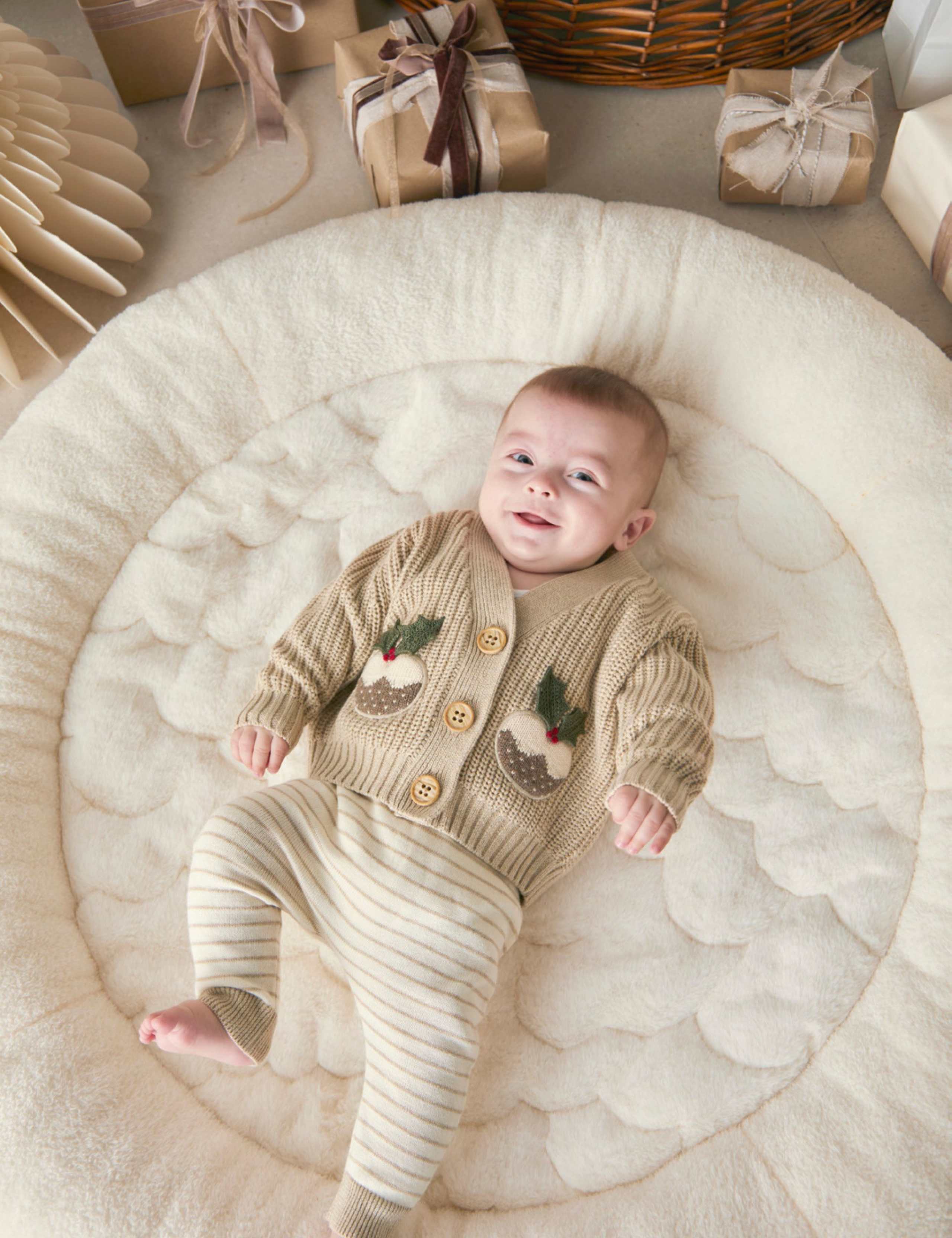 2pc Cotton Rich Christmas Pudding Outfit (0-12 Mths) 10 of 10