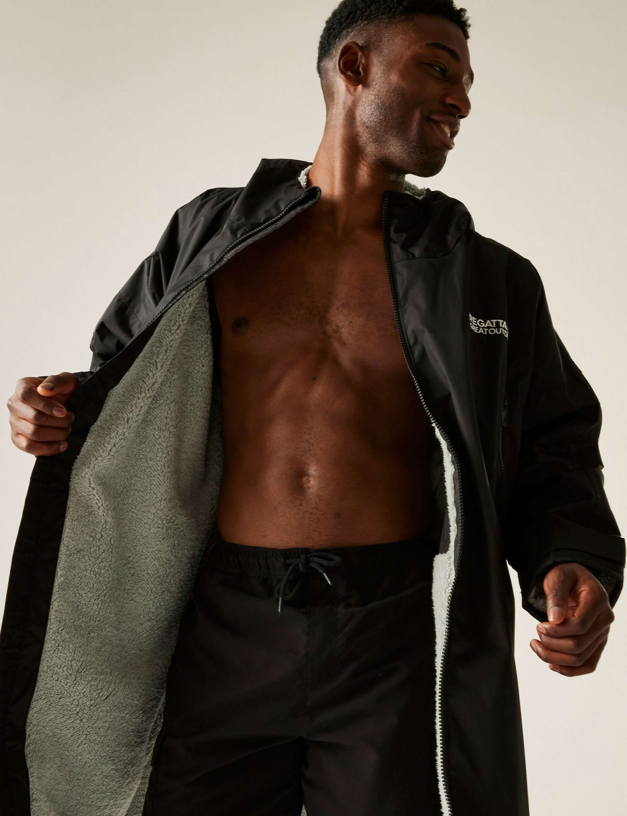 Waterproof Longline Changing Robe 5 of 10