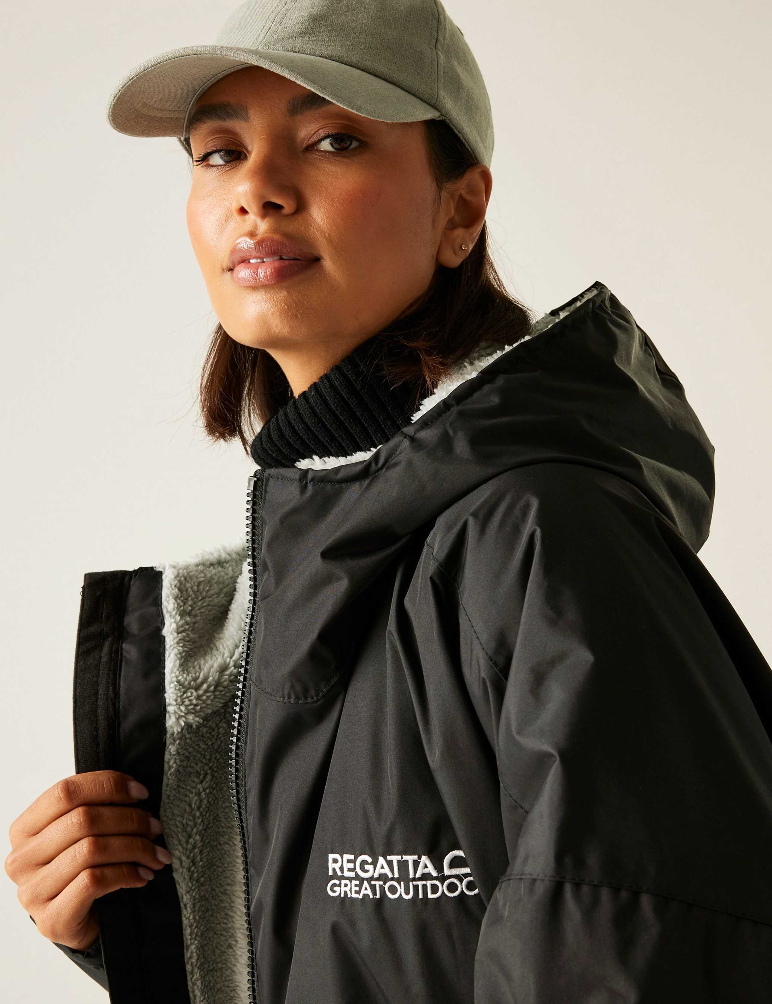 Waterproof Longline Changing Robe 6 of 10