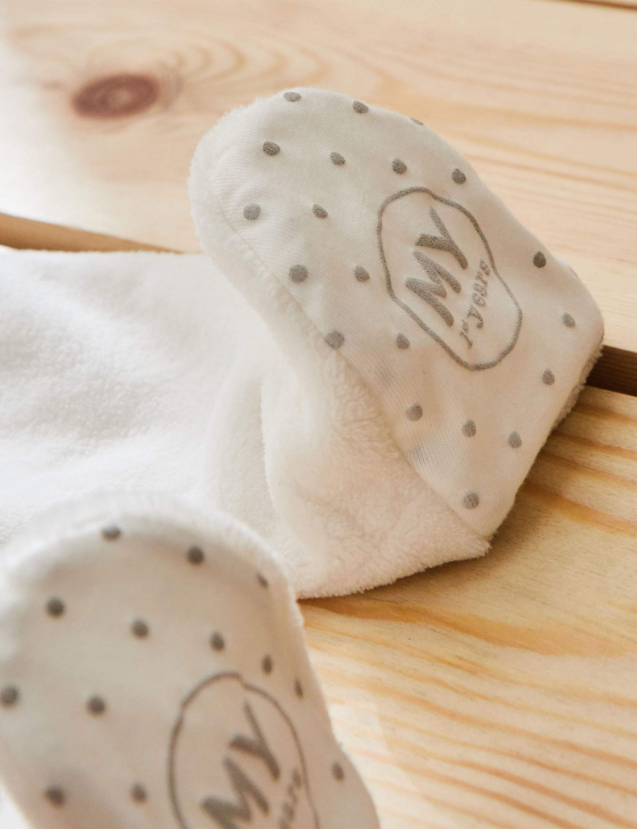 Personalised Ivory Fleece Onesie (0-18 Mths) 3 of 5