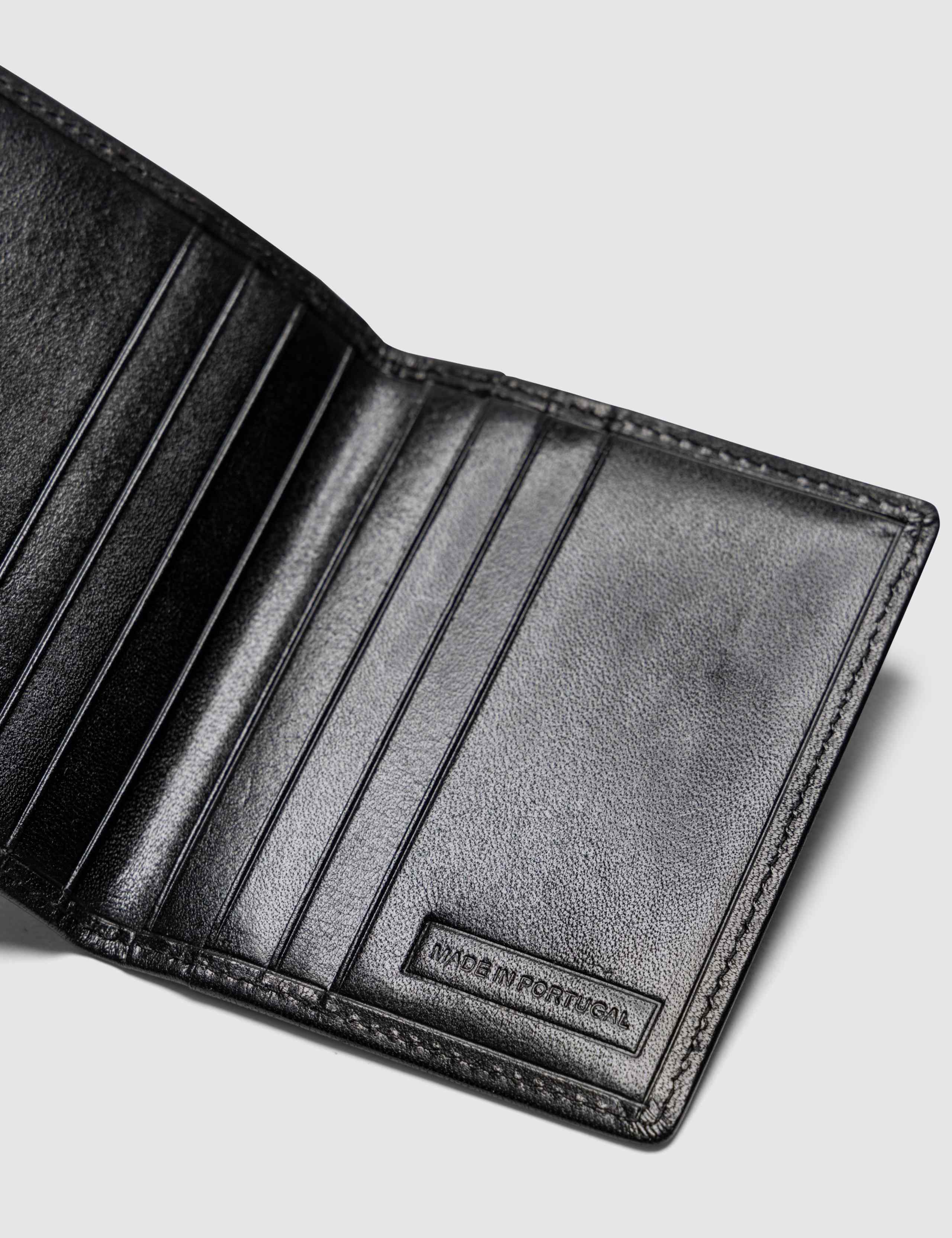 Walton Leather Card Holder 3 of 6