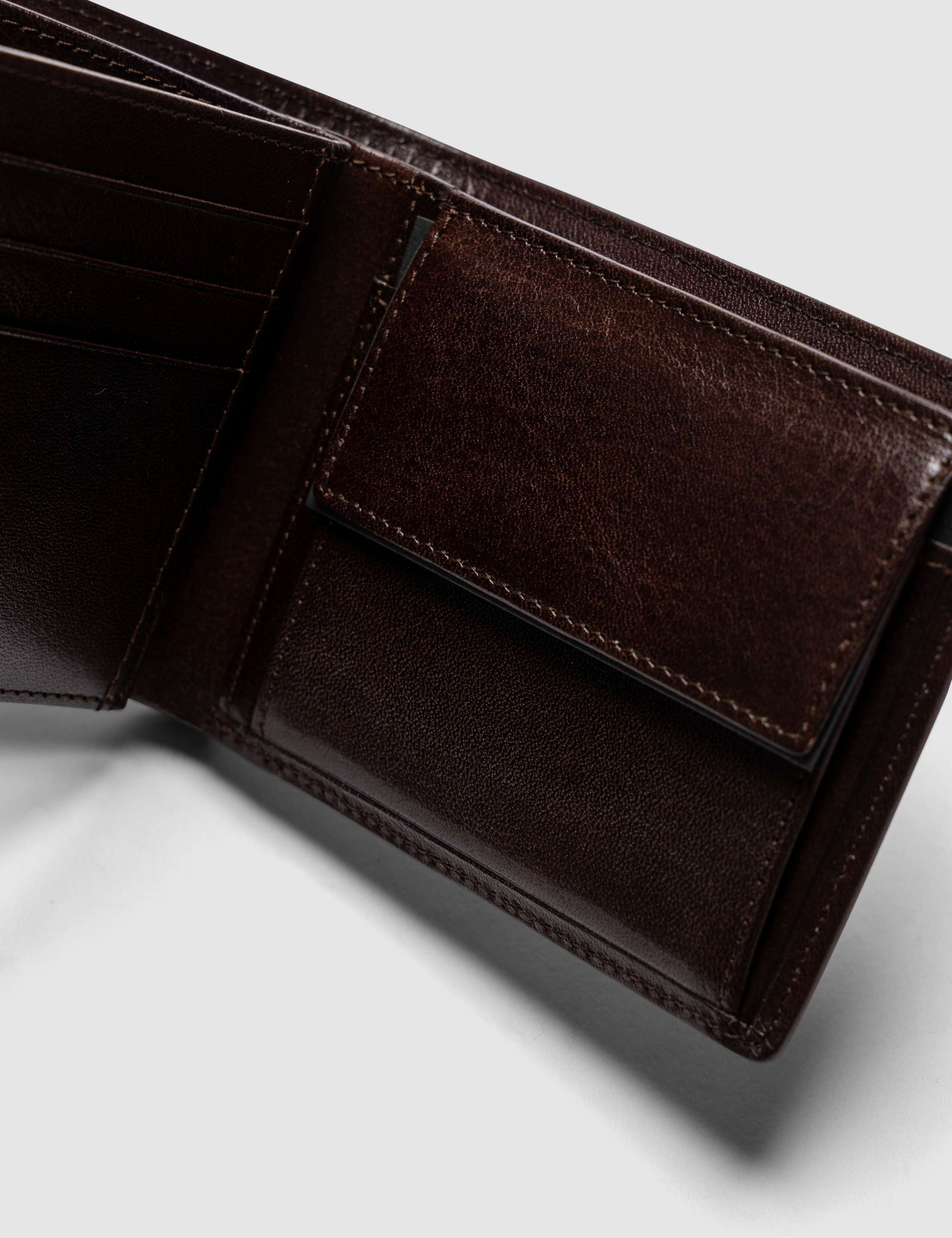 Wardville Leather Tri-Fold Pouch Wallet 3 of 6