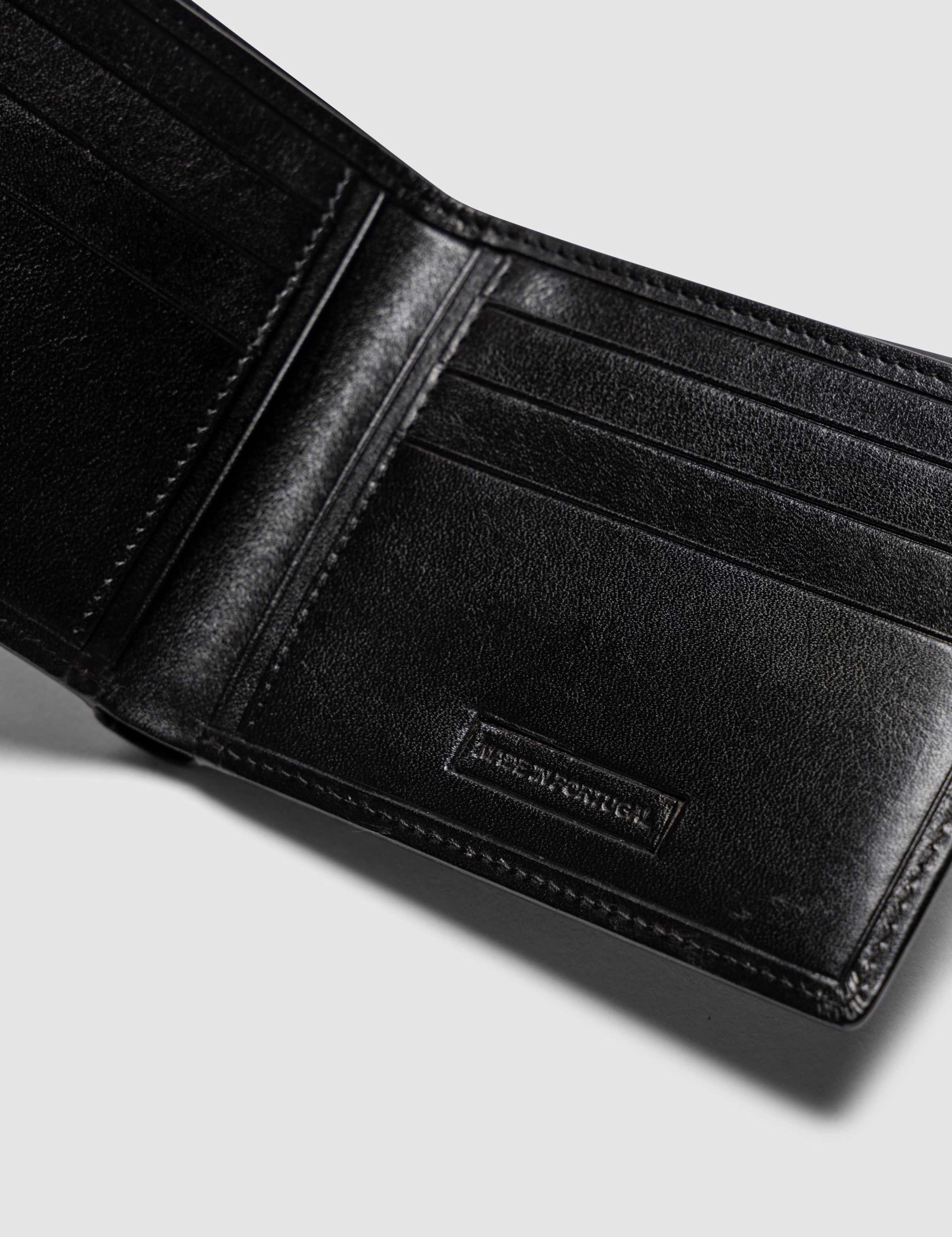 Wakefield Leather Bi-Fold Wallet 2 of 5
