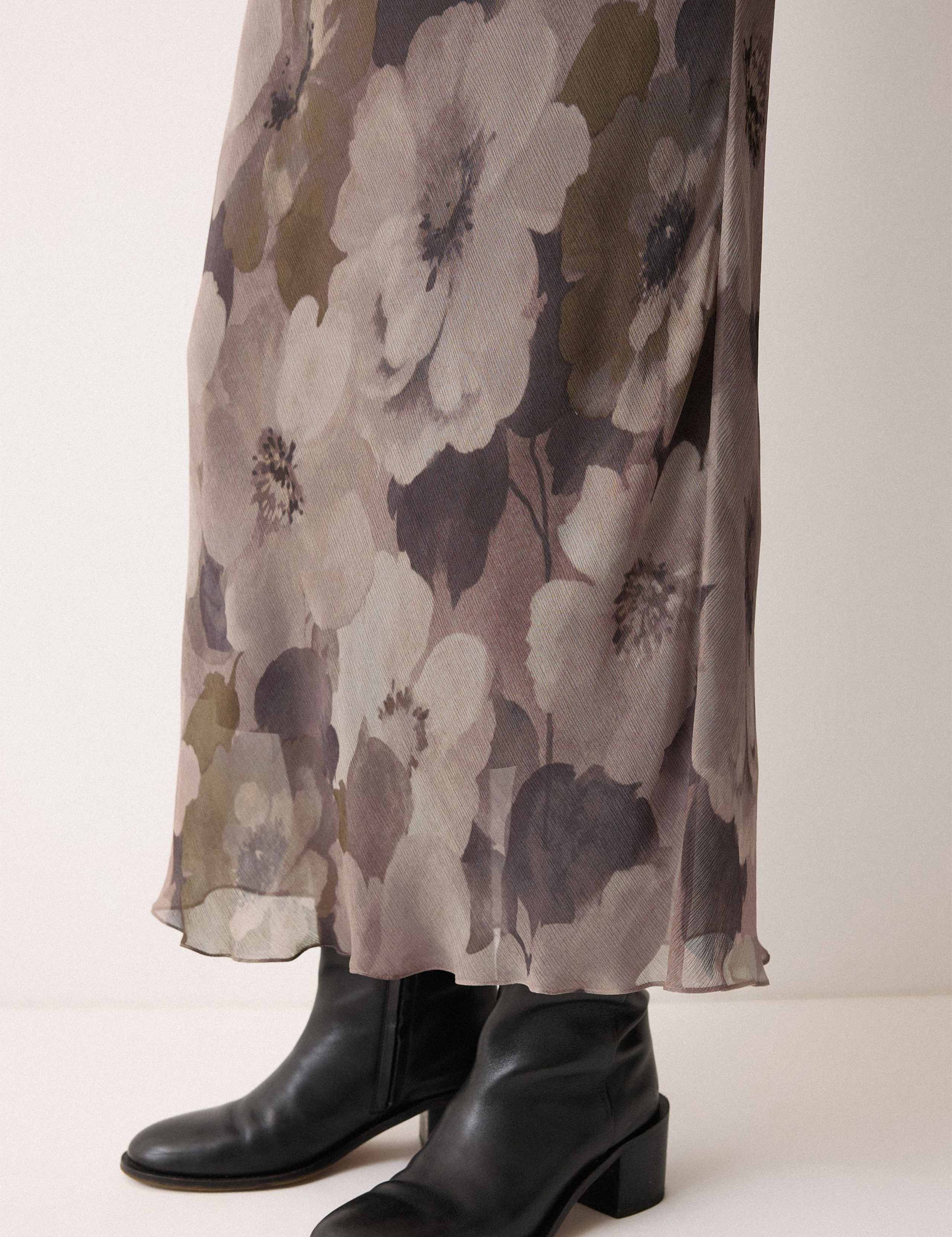 Jacquard Floral Midi A-Line Skirt 3 of 5